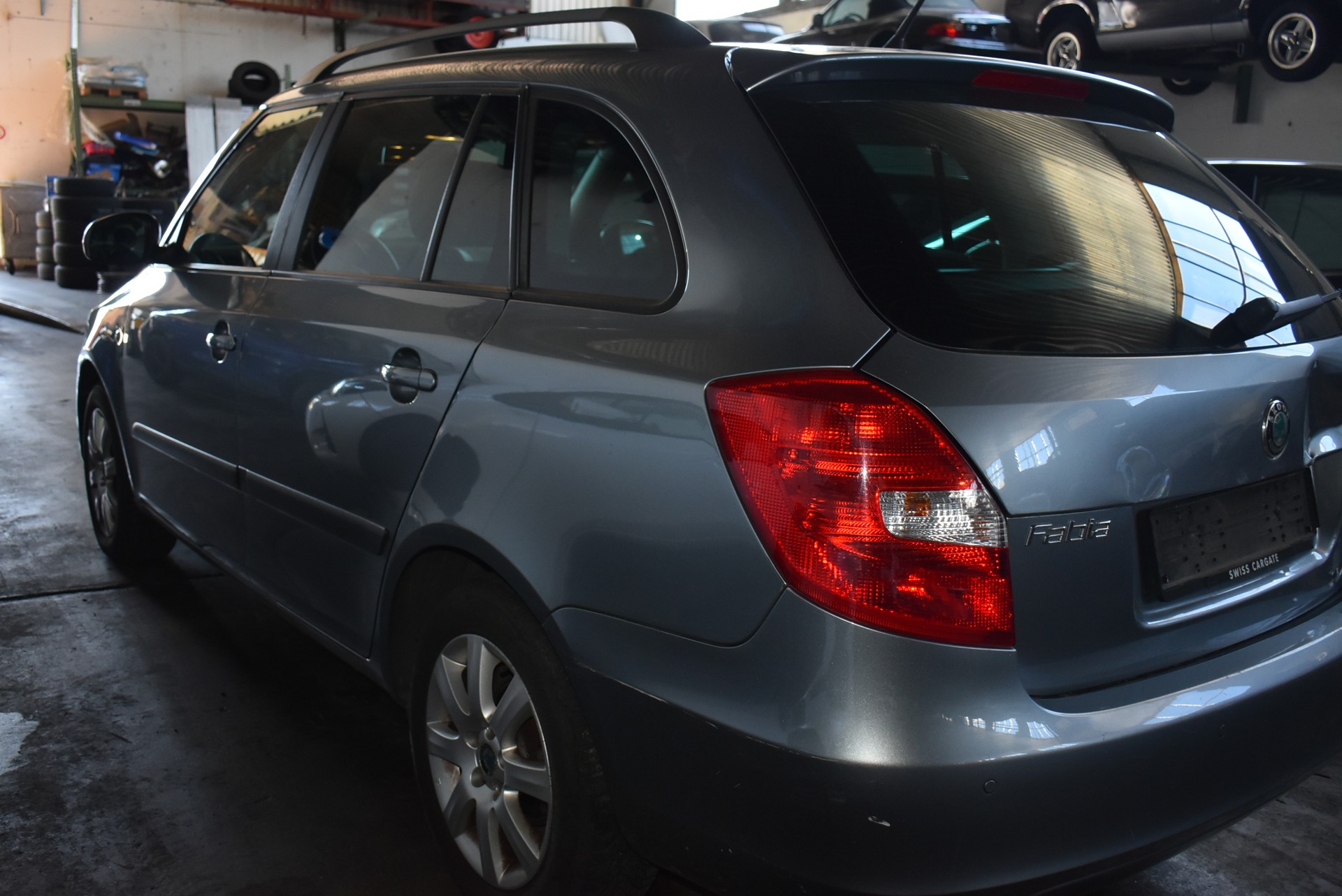 SKODA Fabia 1.6 TDI Ambition Plus-image-5