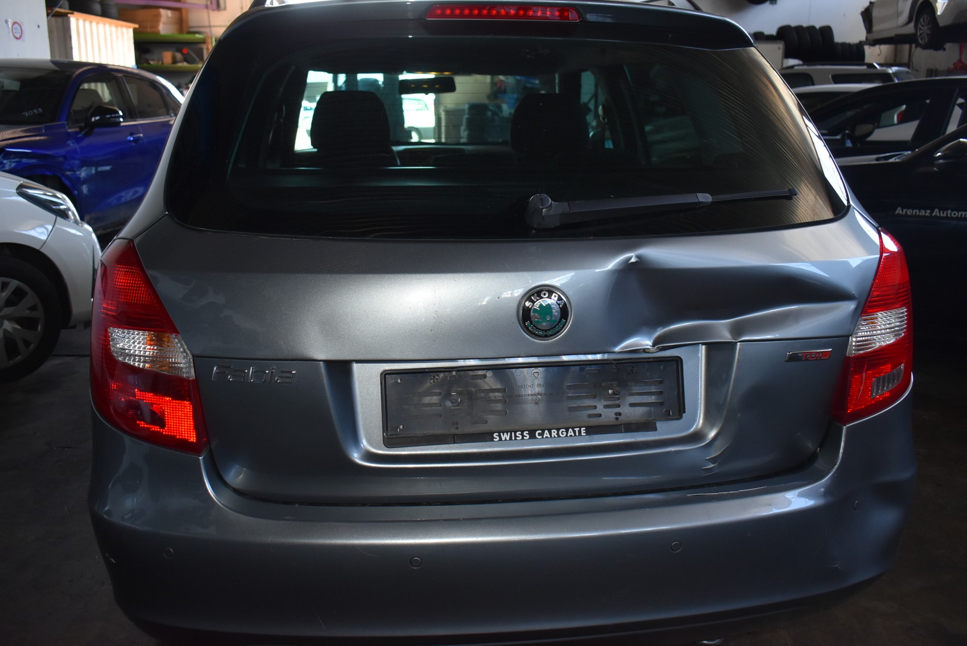 SKODA Fabia 1.6 TDI Ambition Plus-image-4