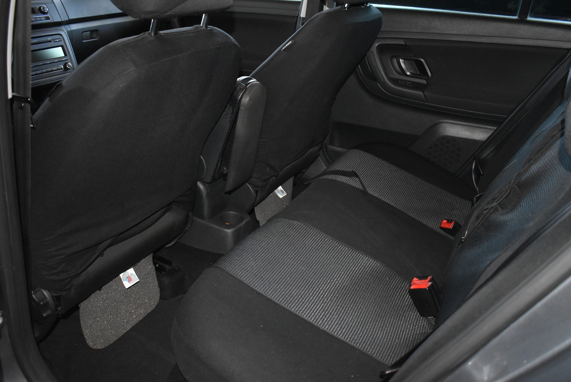 SKODA Fabia 1.6 TDI Ambition Plus-image-8