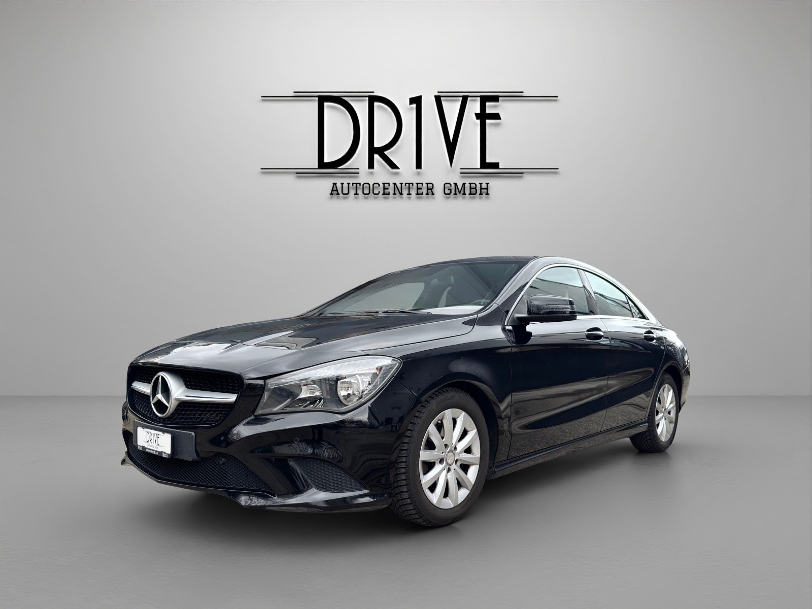 MERCEDES-BENZ CLA 200 Urban 7G-DCT-image-0