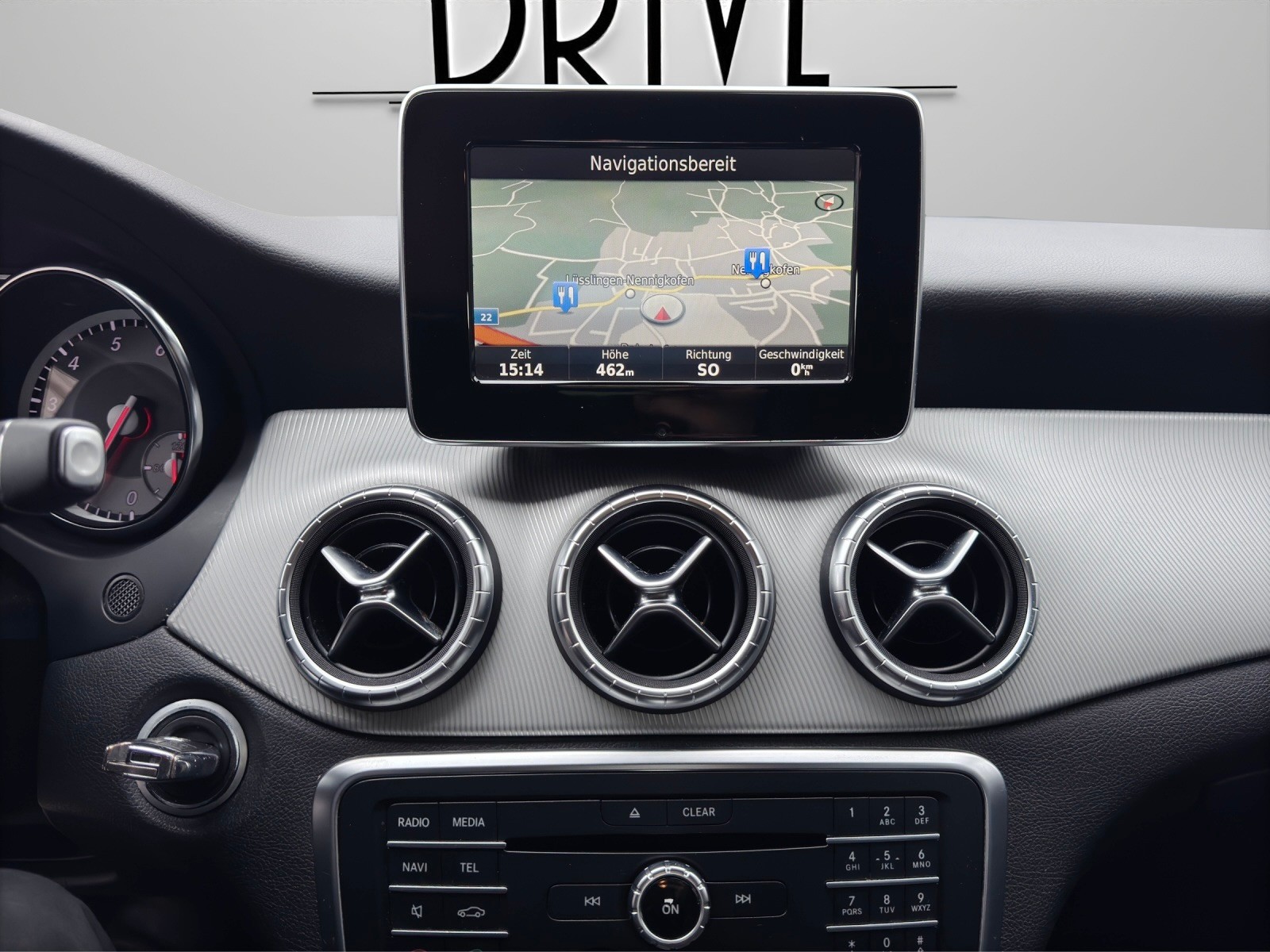 MERCEDES-BENZ CLA 200 Urban 7G-DCT-image-12