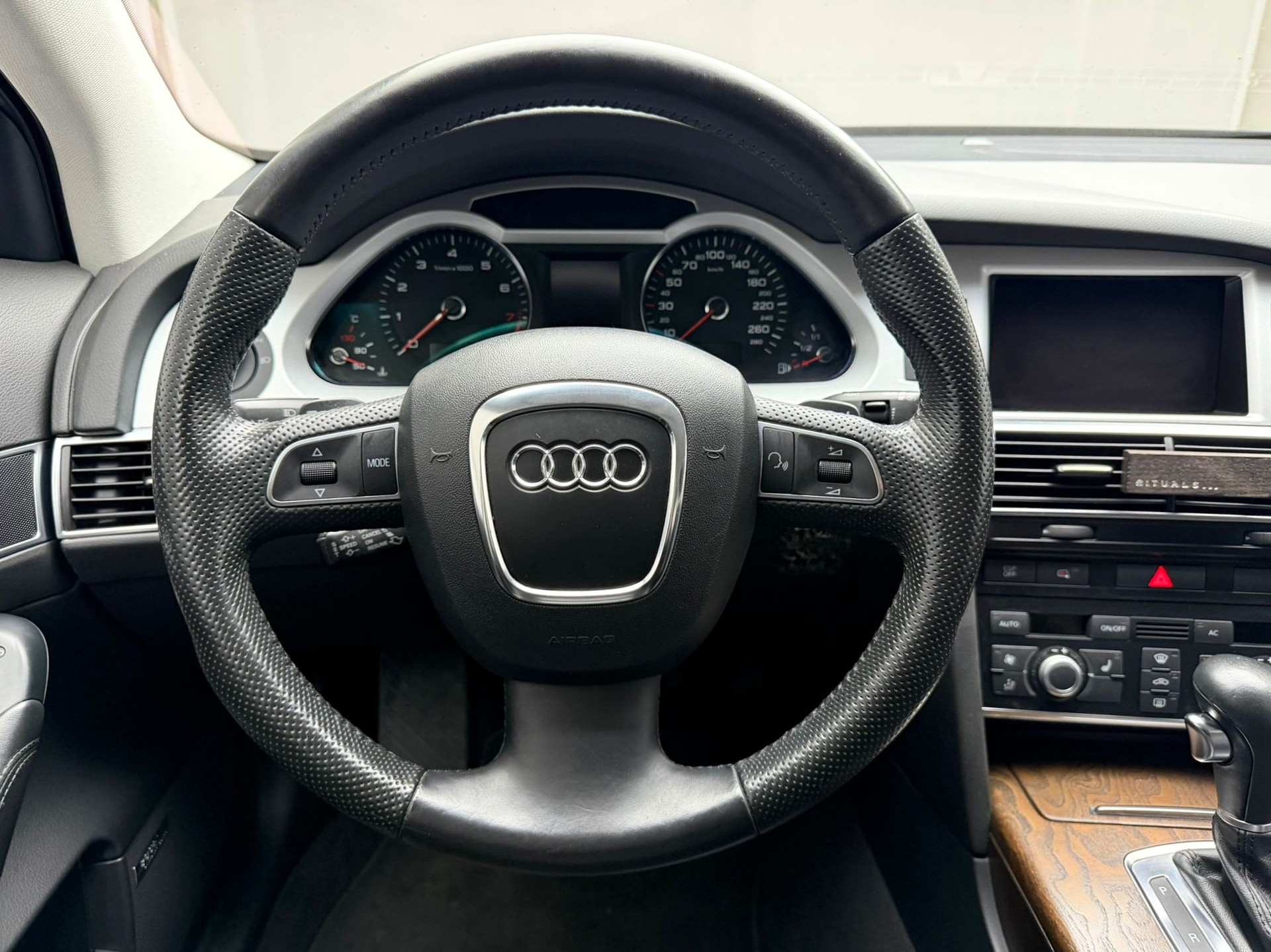 AUDI A6 allroad 4.2 FSI quattro tiptronic-image-15