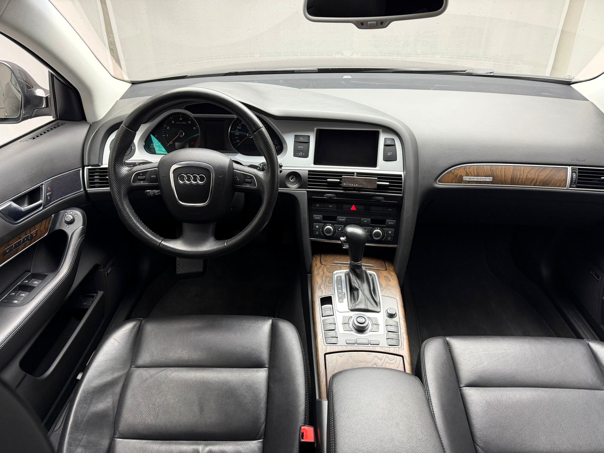 AUDI A6 allroad 4.2 FSI quattro tiptronic-image-13
