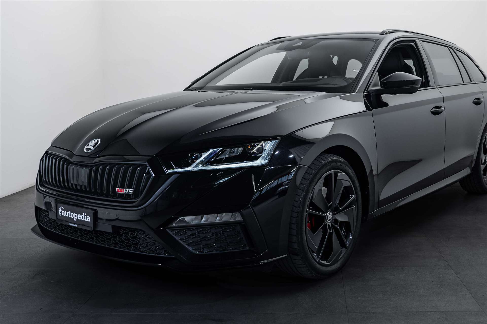 SKODA Octavia Combi 2.0 TDI DSG RS 200PS-image-1