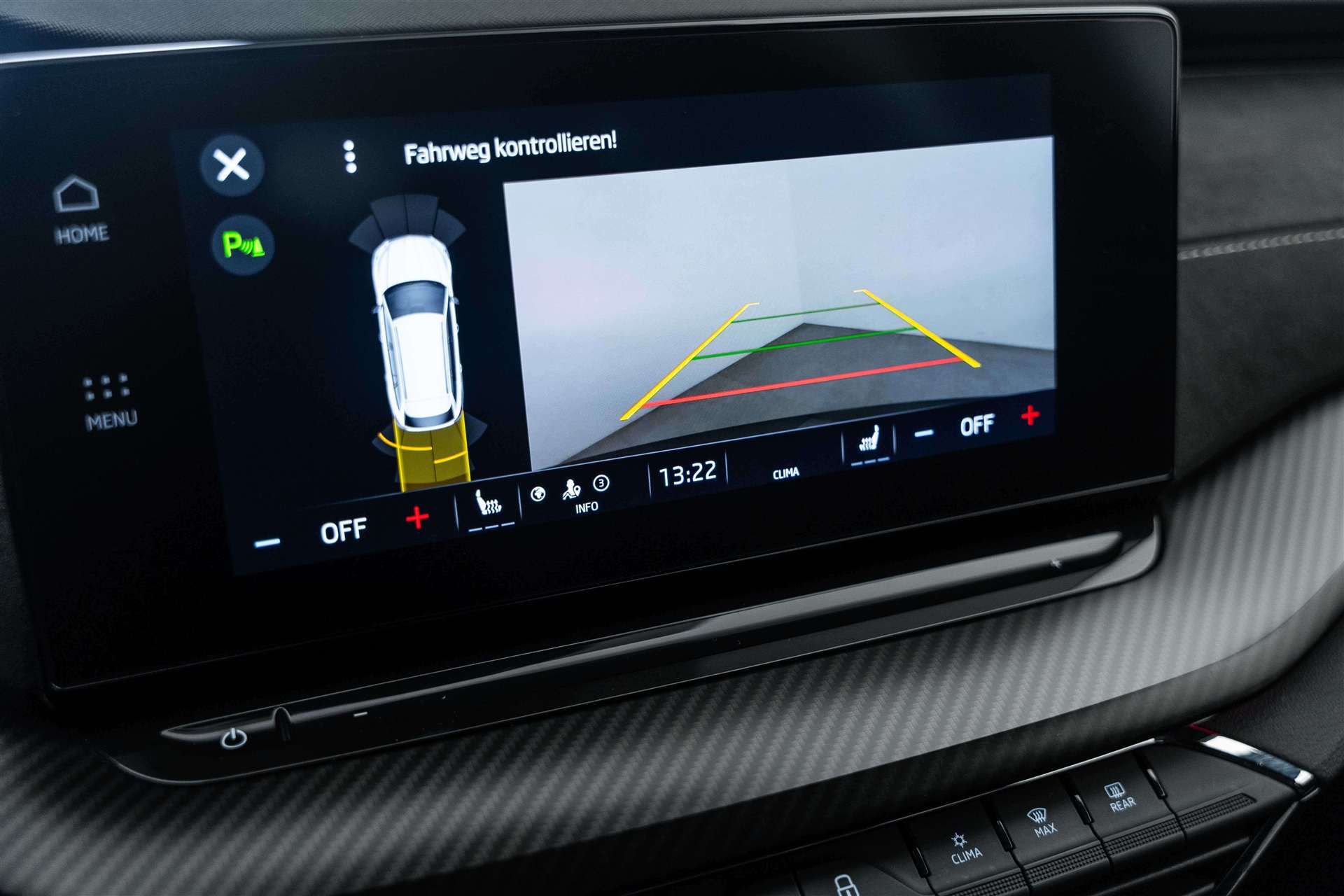 SKODA Octavia Combi 2.0 TDI DSG RS 200PS-image-20