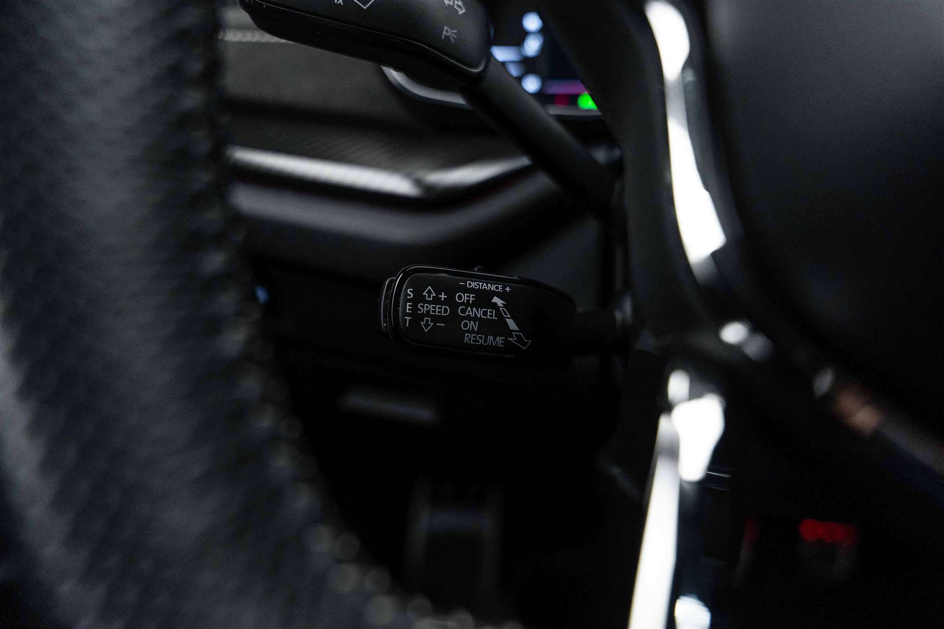 SKODA Octavia Combi 2.0 TDI DSG RS 200PS-image-19