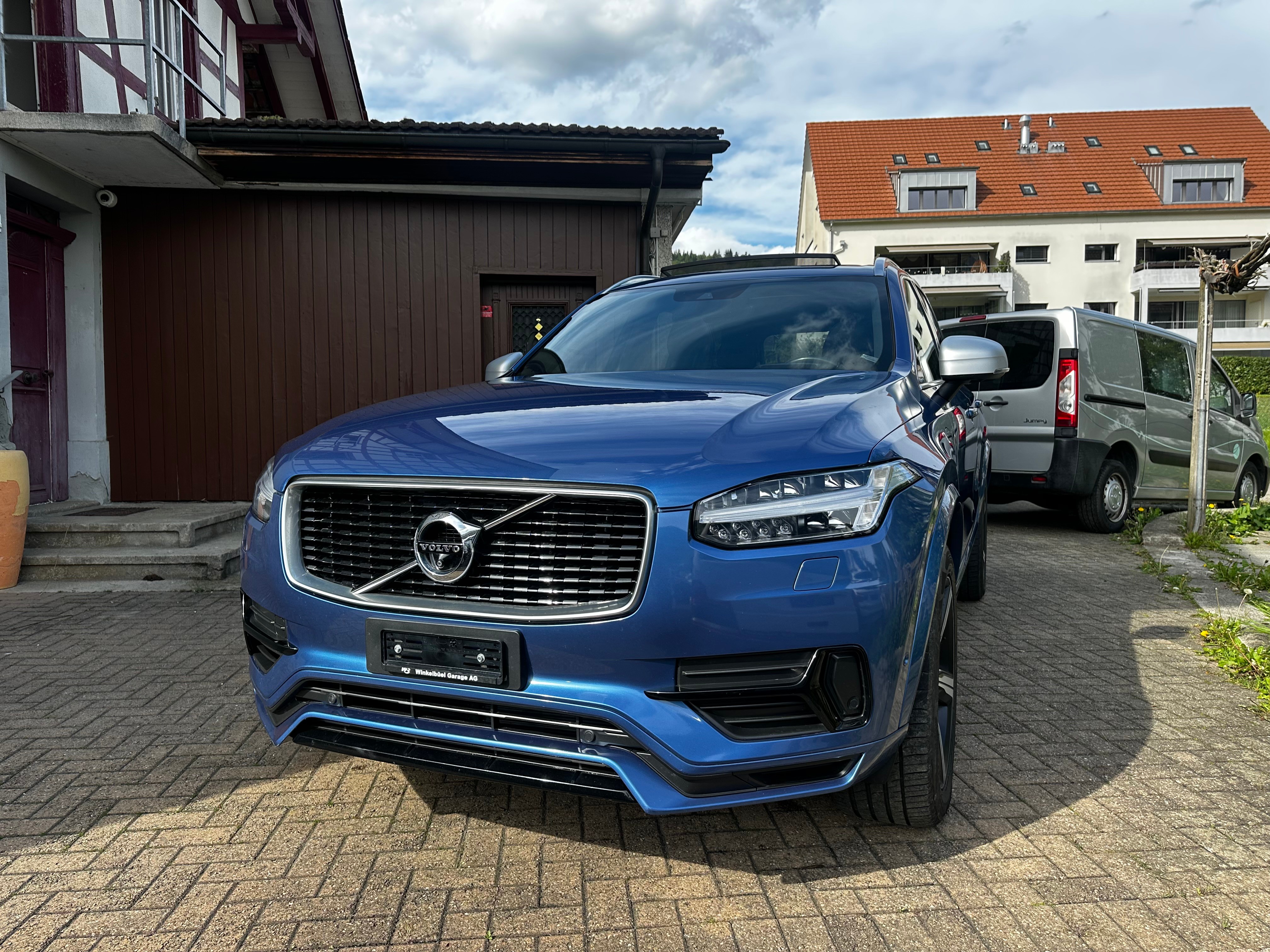 Car photo