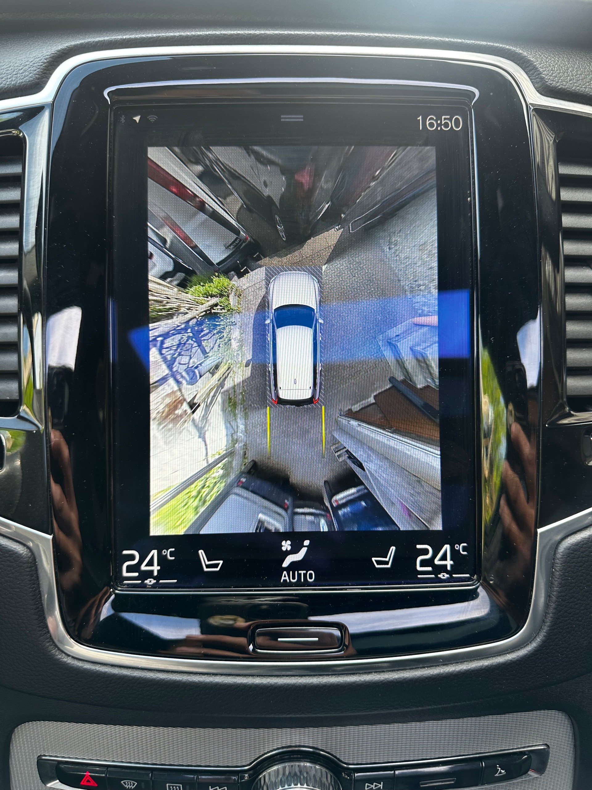 VOLVO XC90 T8 AWD R-Design Geartronic-image-8