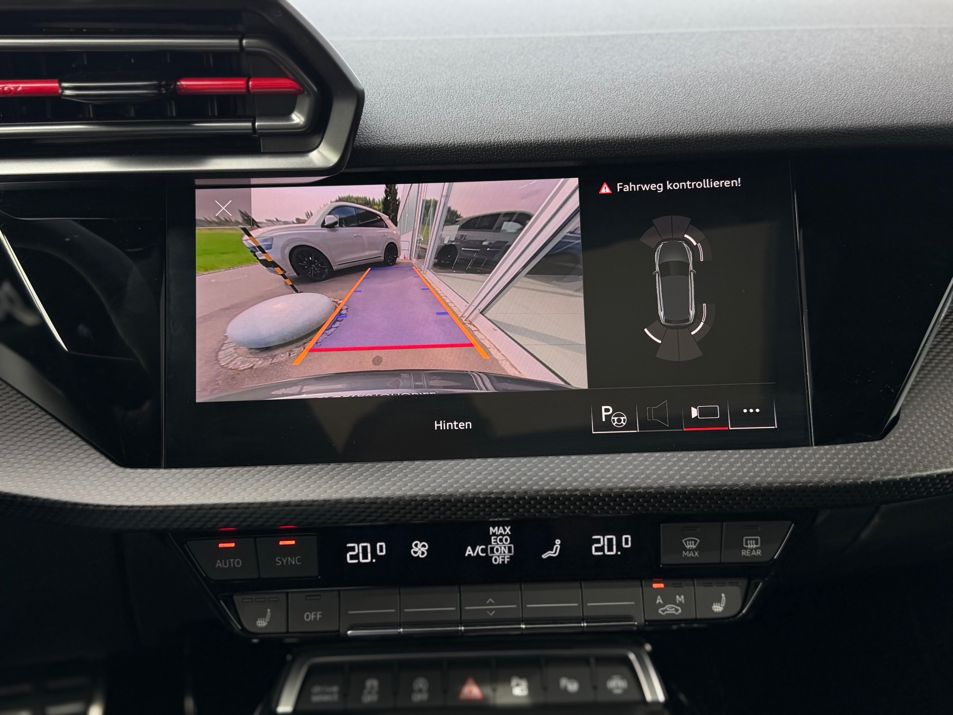 AUDI RS3 Sportback 2.5 TSI quattro S-tronic-image-19