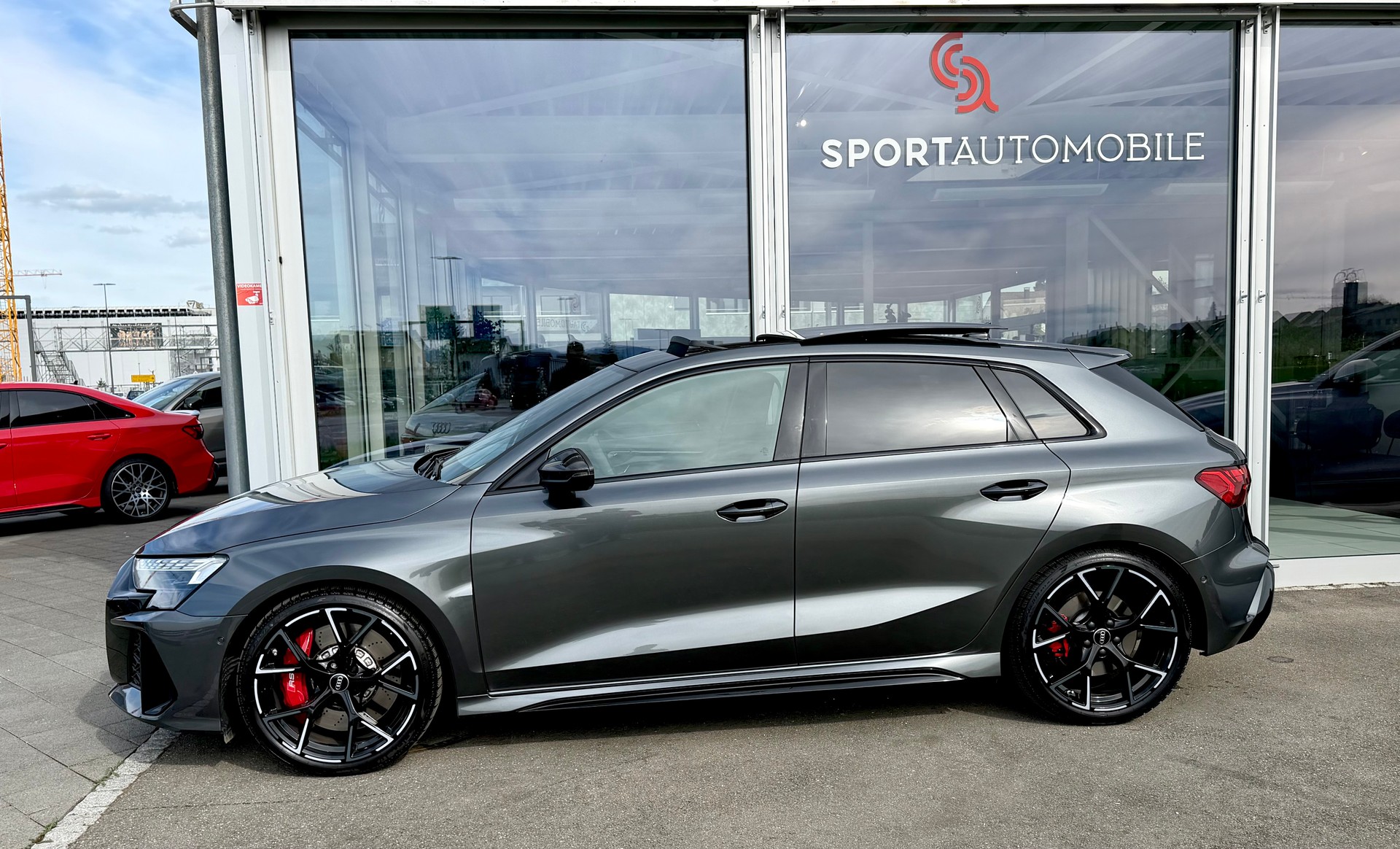 AUDI RS3 Sportback 2.5 TSI quattro S-tronic-image-6