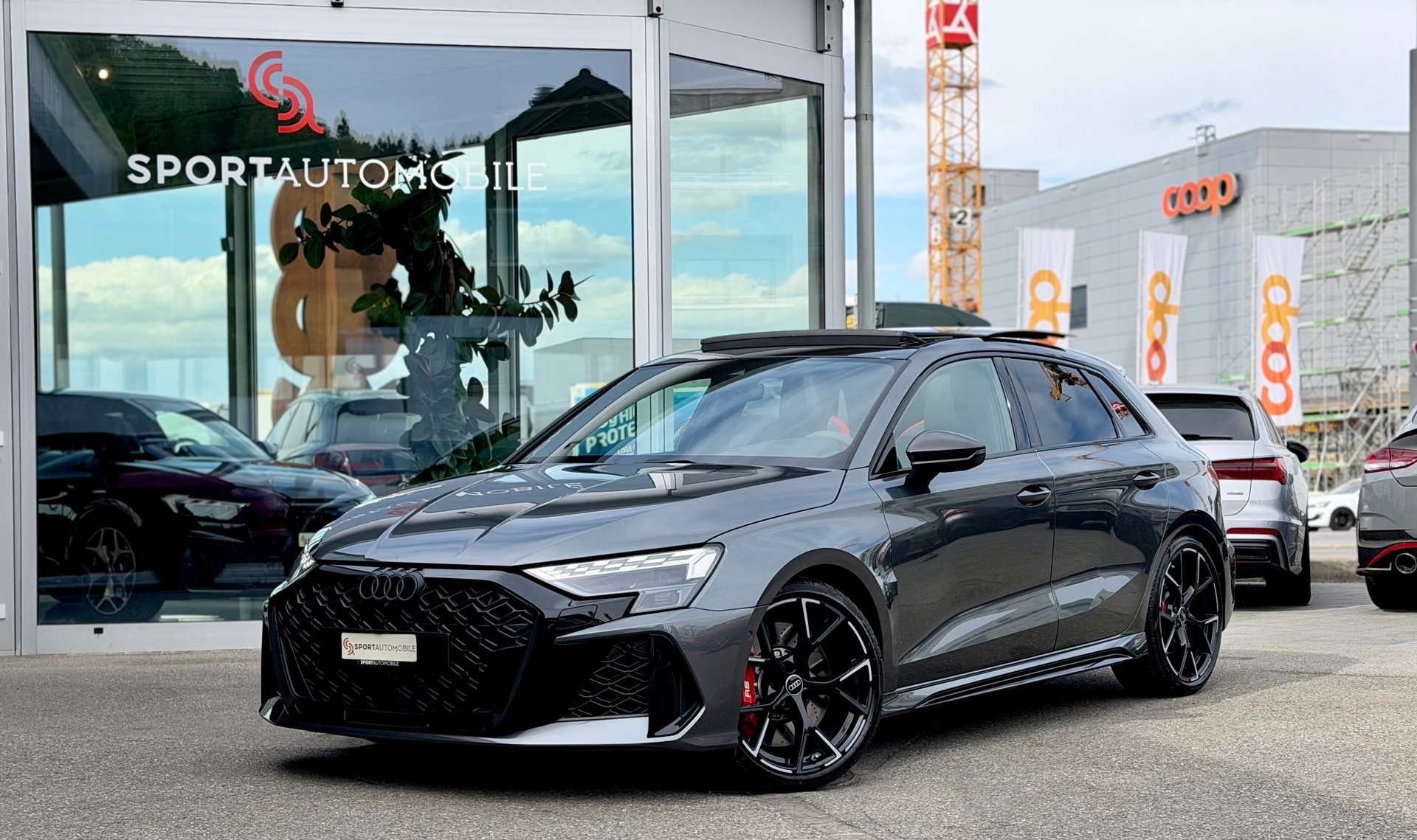 AUDI RS3 Sportback 2.5 TSI quattro S-tronic-image-0