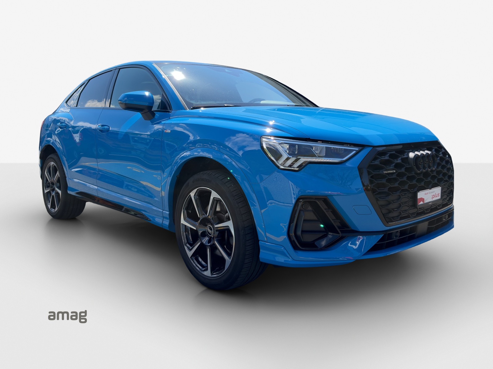 AUDI Q3 Sportback 40 TDI S line quattro S-tronic-image-5