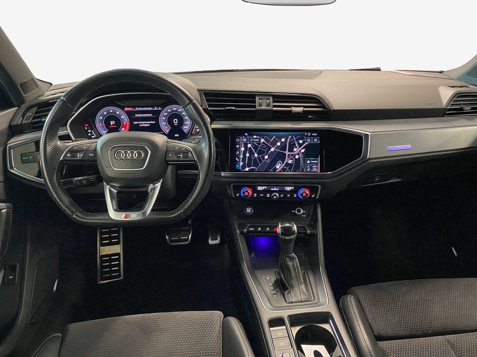 AUDI Q3 45 TFSI S line quattro S-tronic-image-8