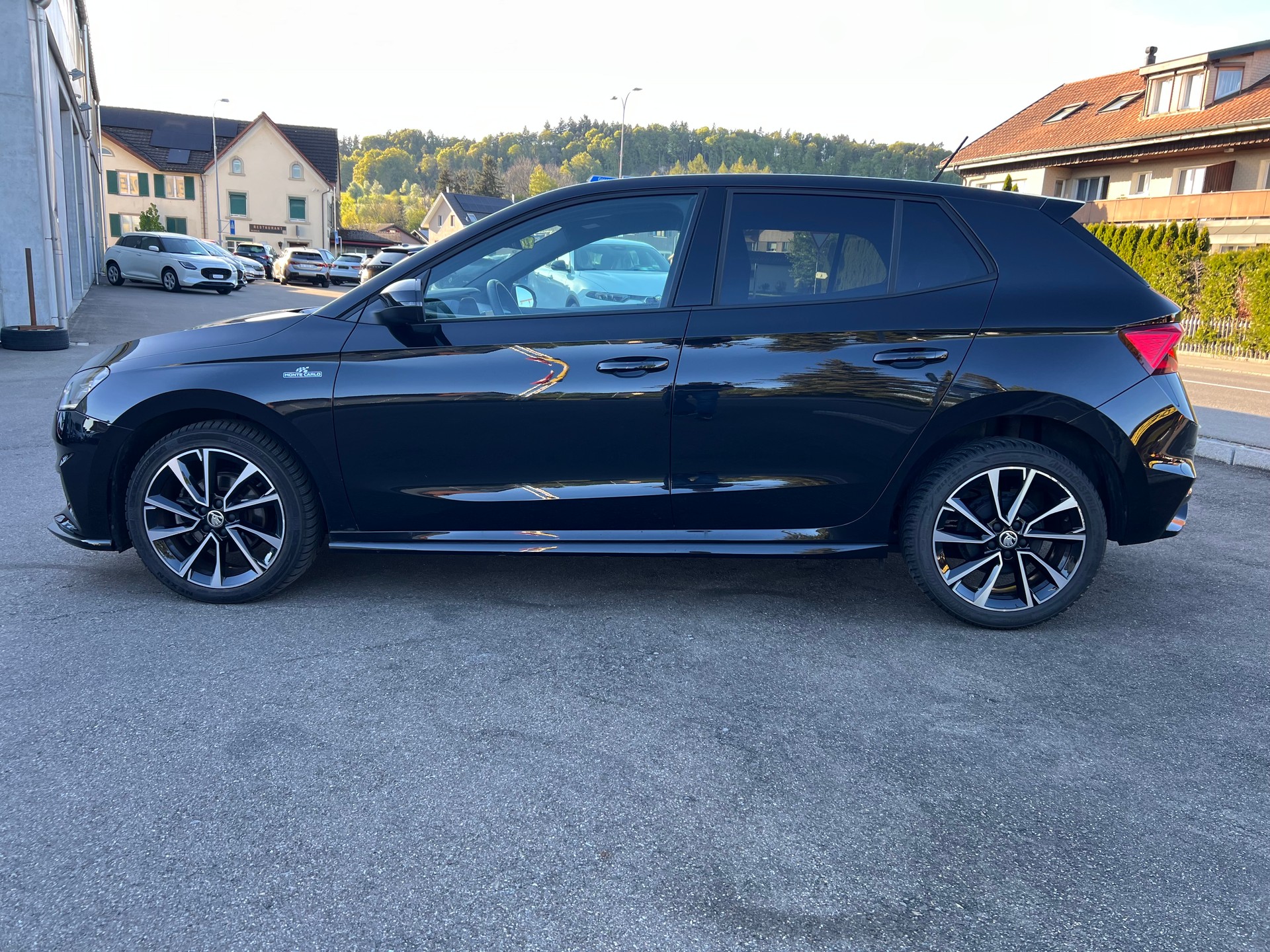 SKODA Fabia 1.0 TSI Monte Carlo DSG-image-9