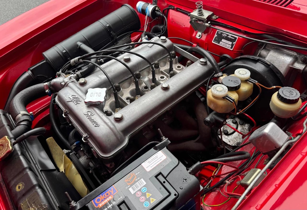 ALFA ROMEO GT 1600 Junior-image-16