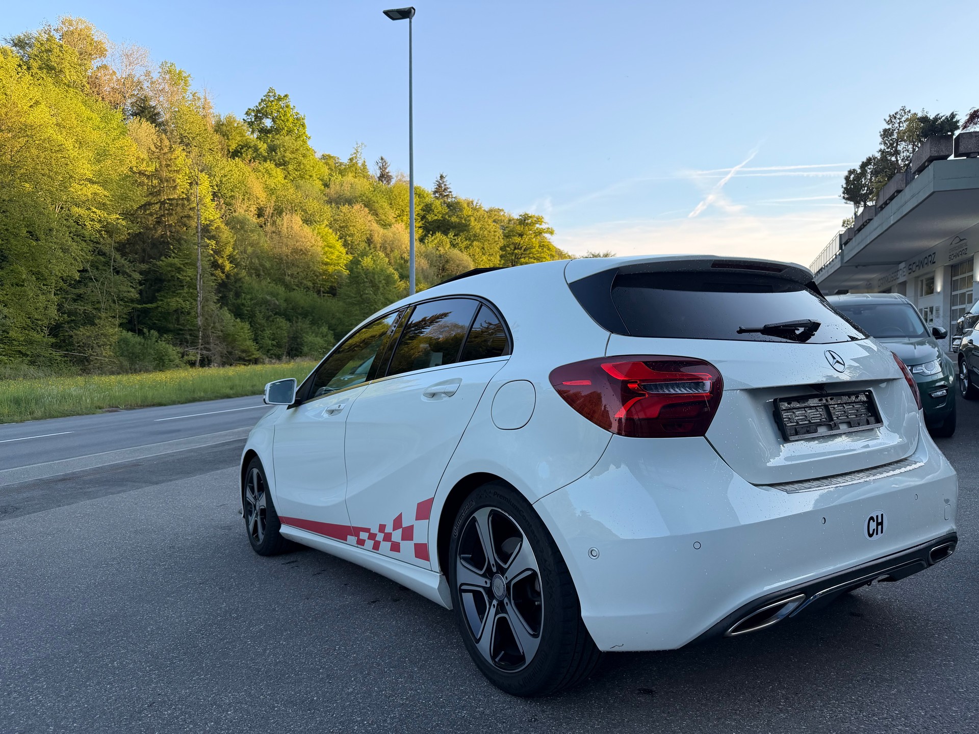 MERCEDES-BENZ A 180 Urban-image-4