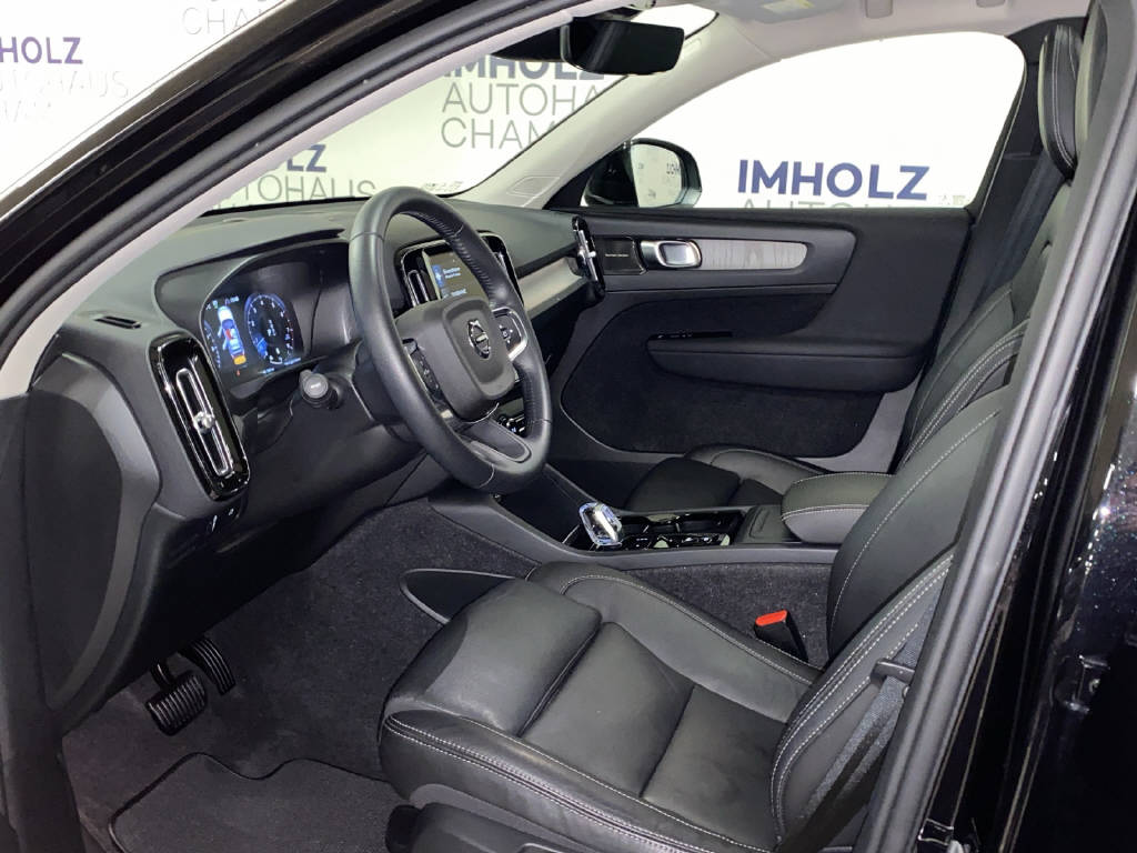 VOLVO XC40 2.0 B4 MH Inscription AWD-image-16
