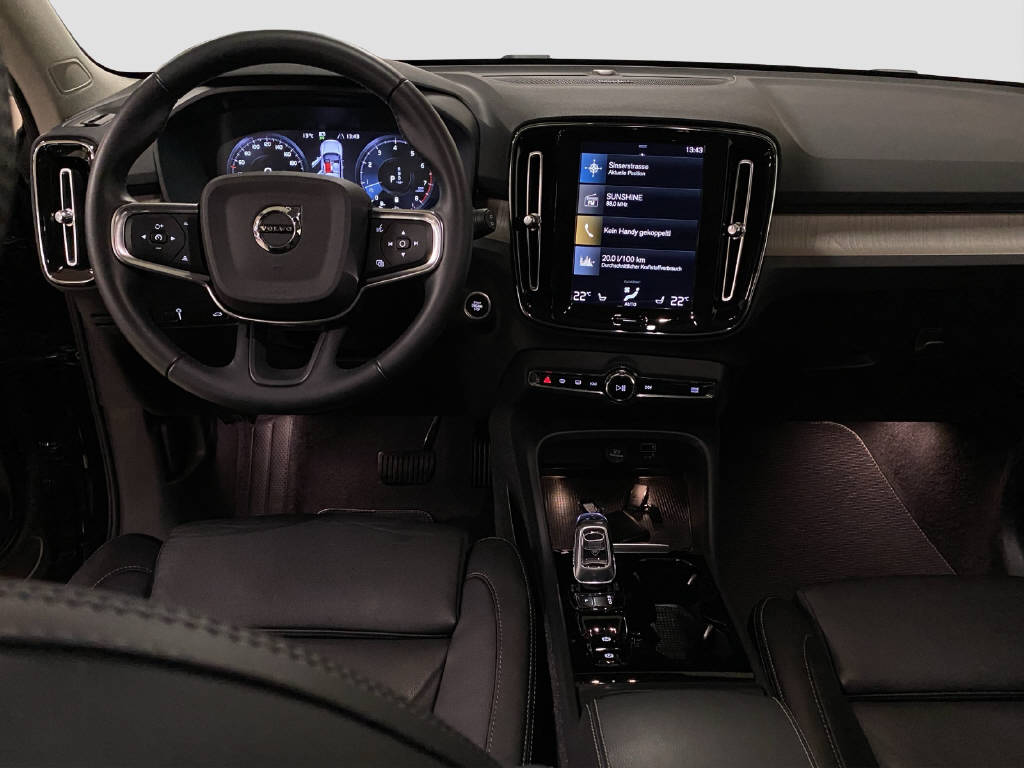 VOLVO XC40 2.0 B4 MH Inscription AWD-image-9