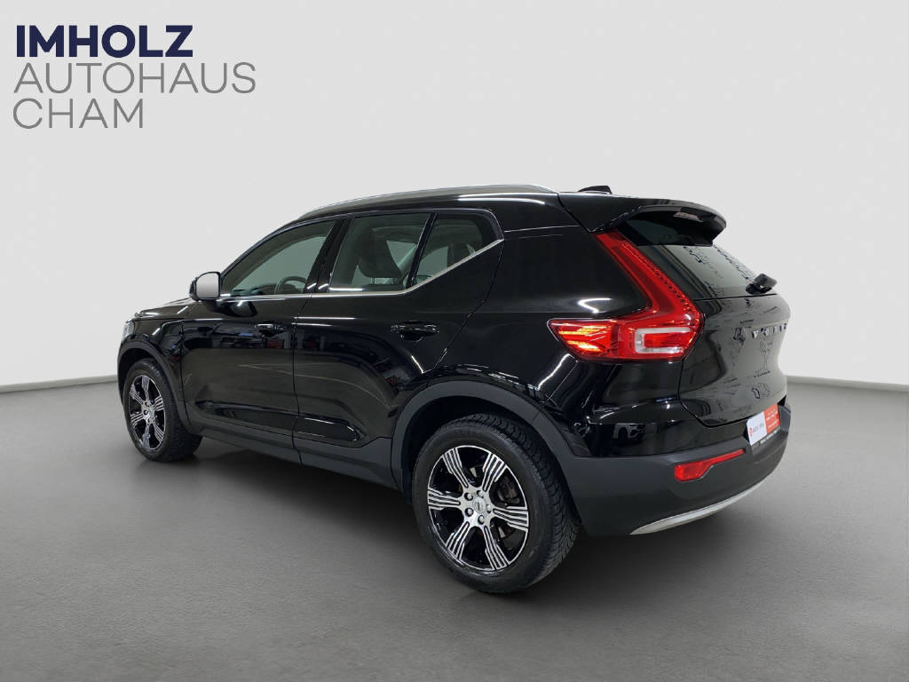 VOLVO XC40 2.0 B4 MH Inscription AWD-image-2