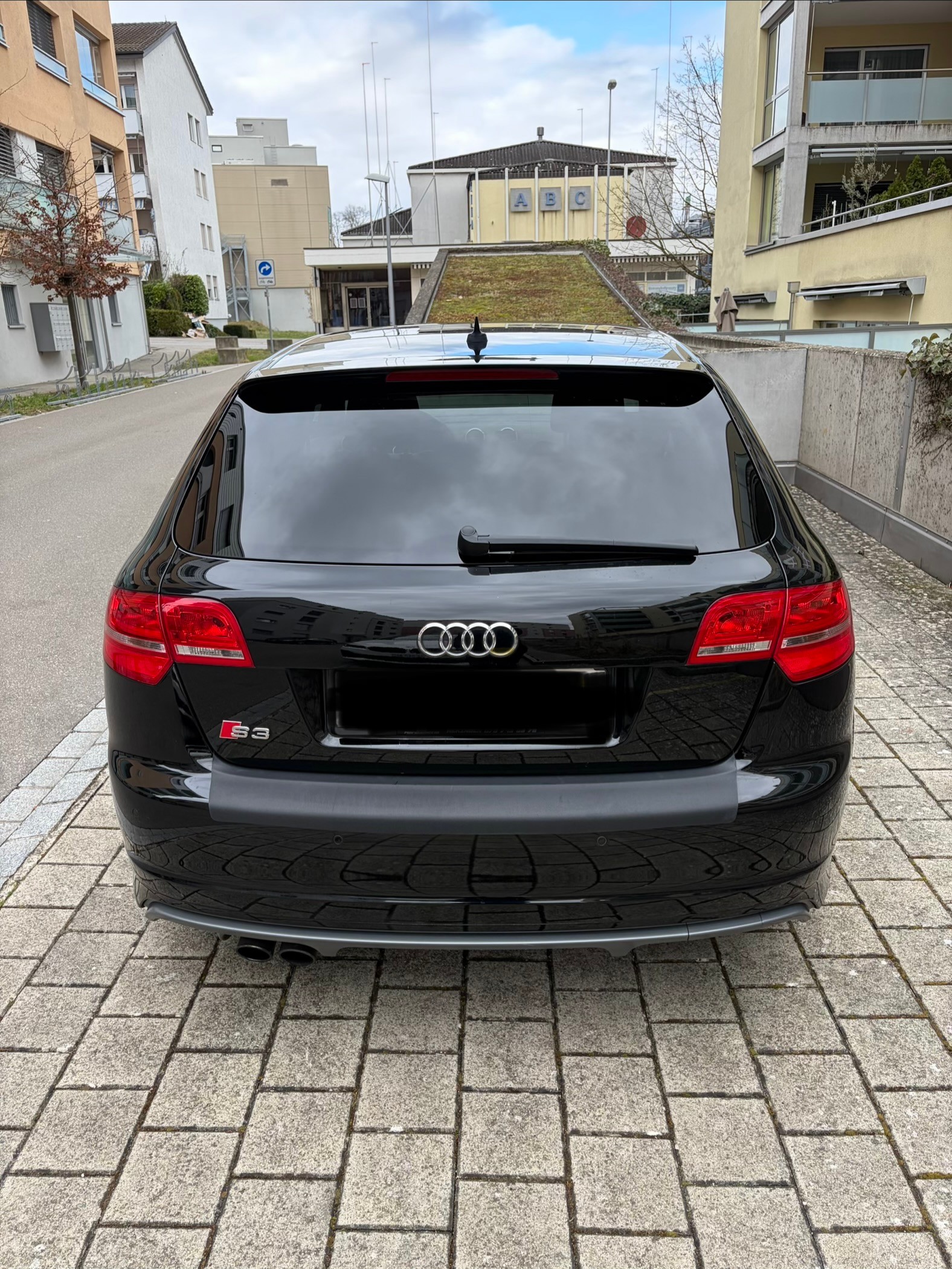 AUDI 2.0 T FSI quattro-image-7