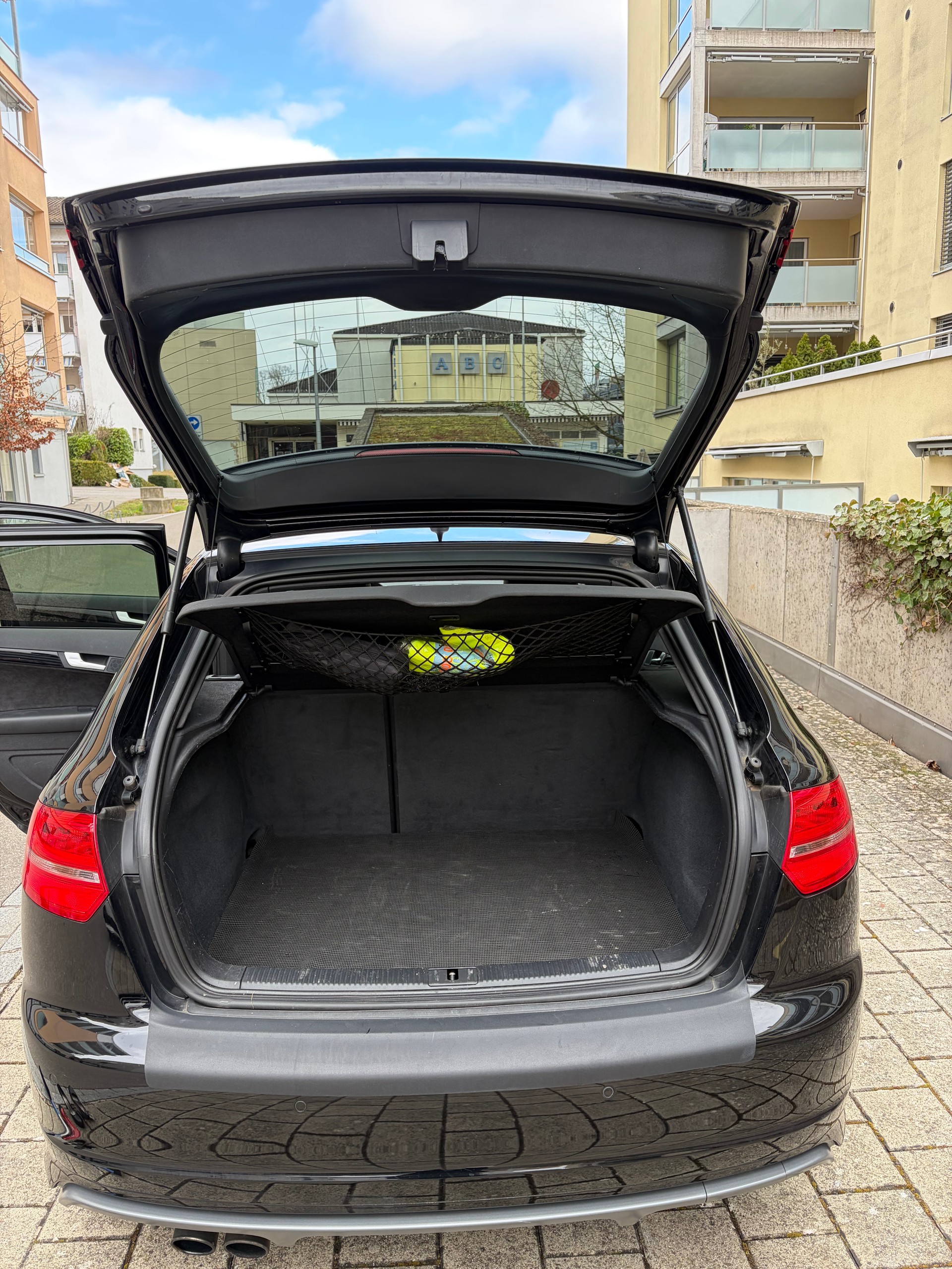AUDI 2.0 T FSI quattro-image-6