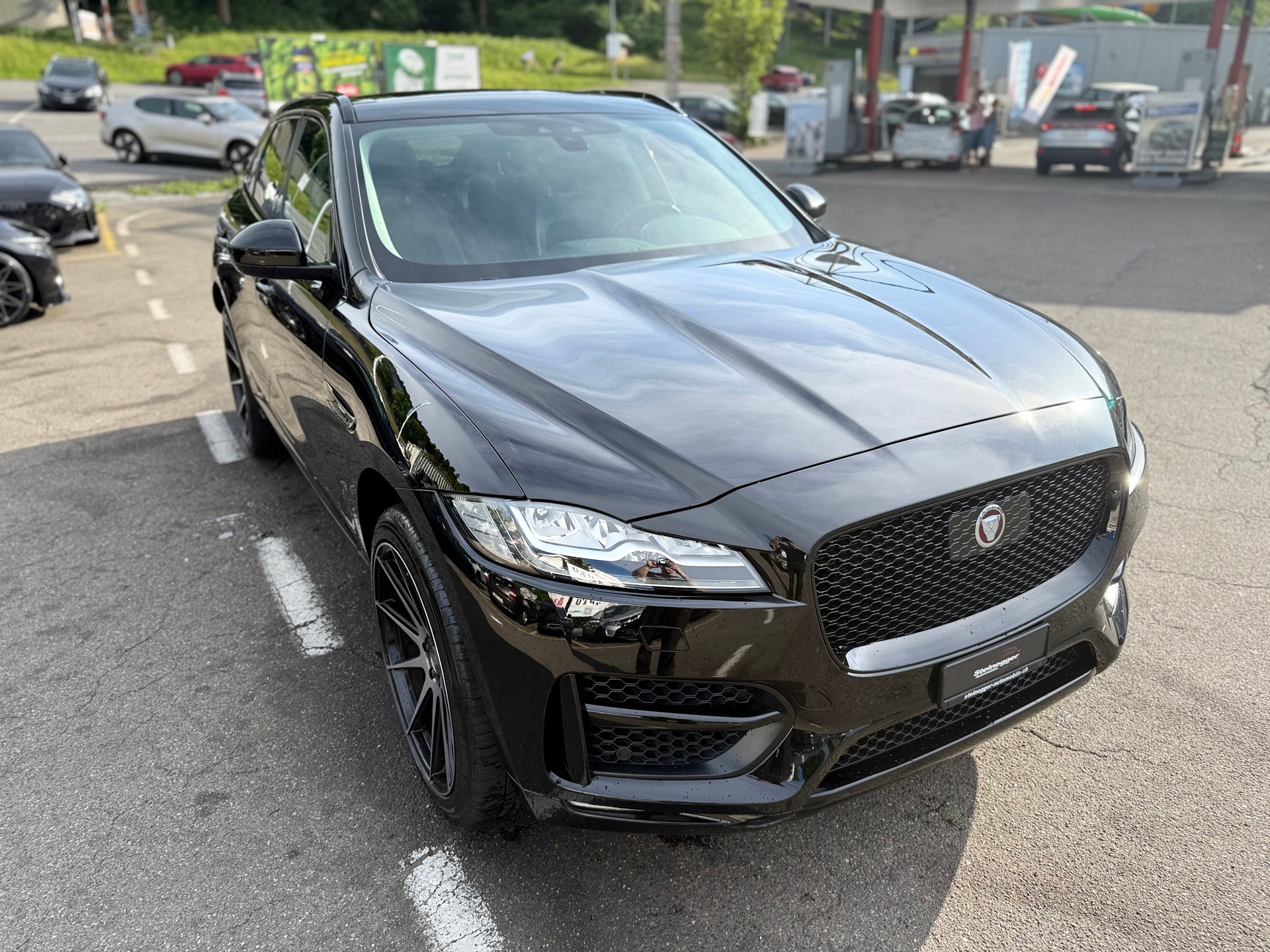 JAGUAR F-Pace 25t 2.0 R-Sport °All Black ° AWD Automatik