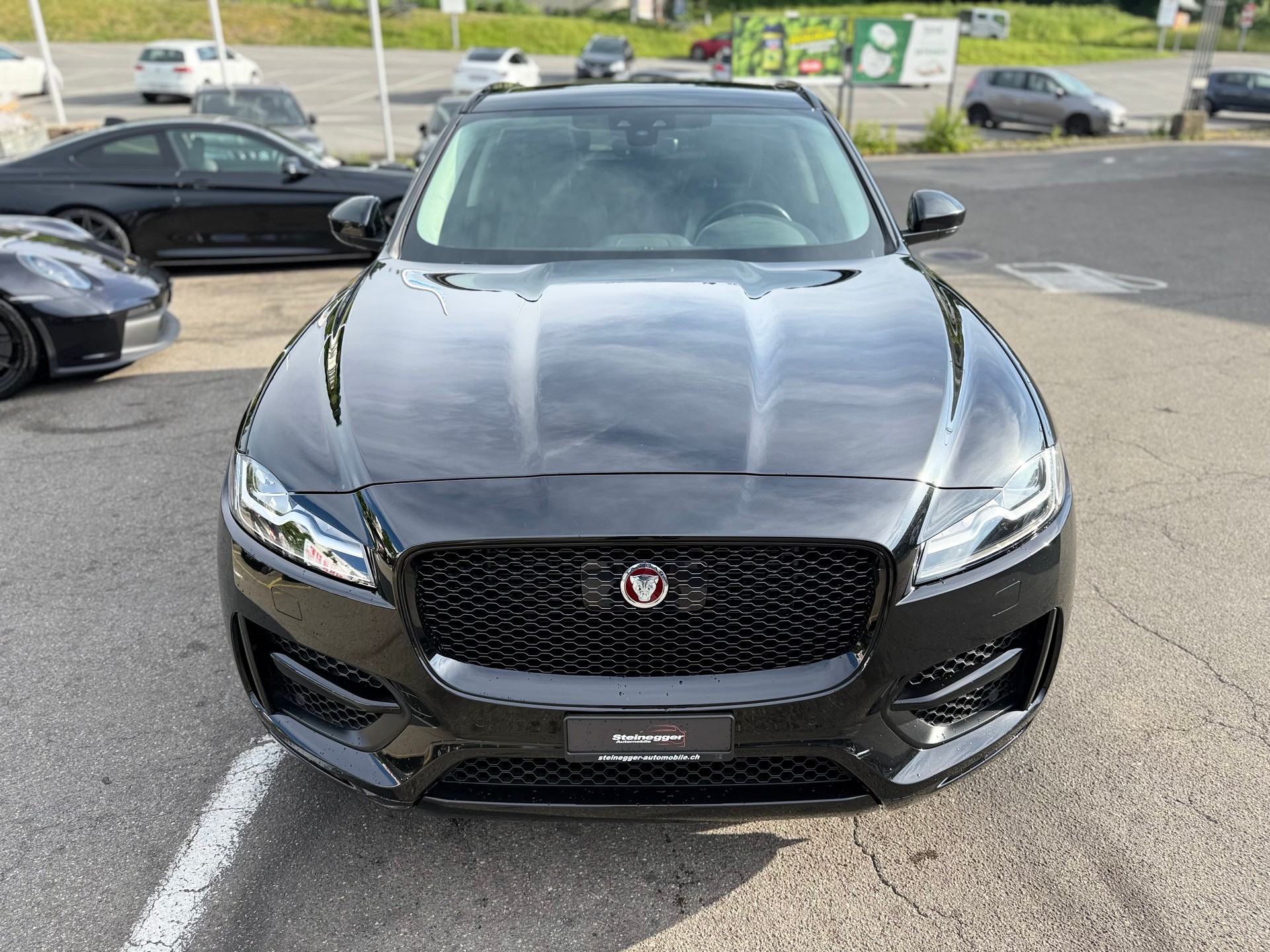 JAGUAR F-Pace 25t 2.0 R-Sport °All Black ° AWD Automatik-image-2