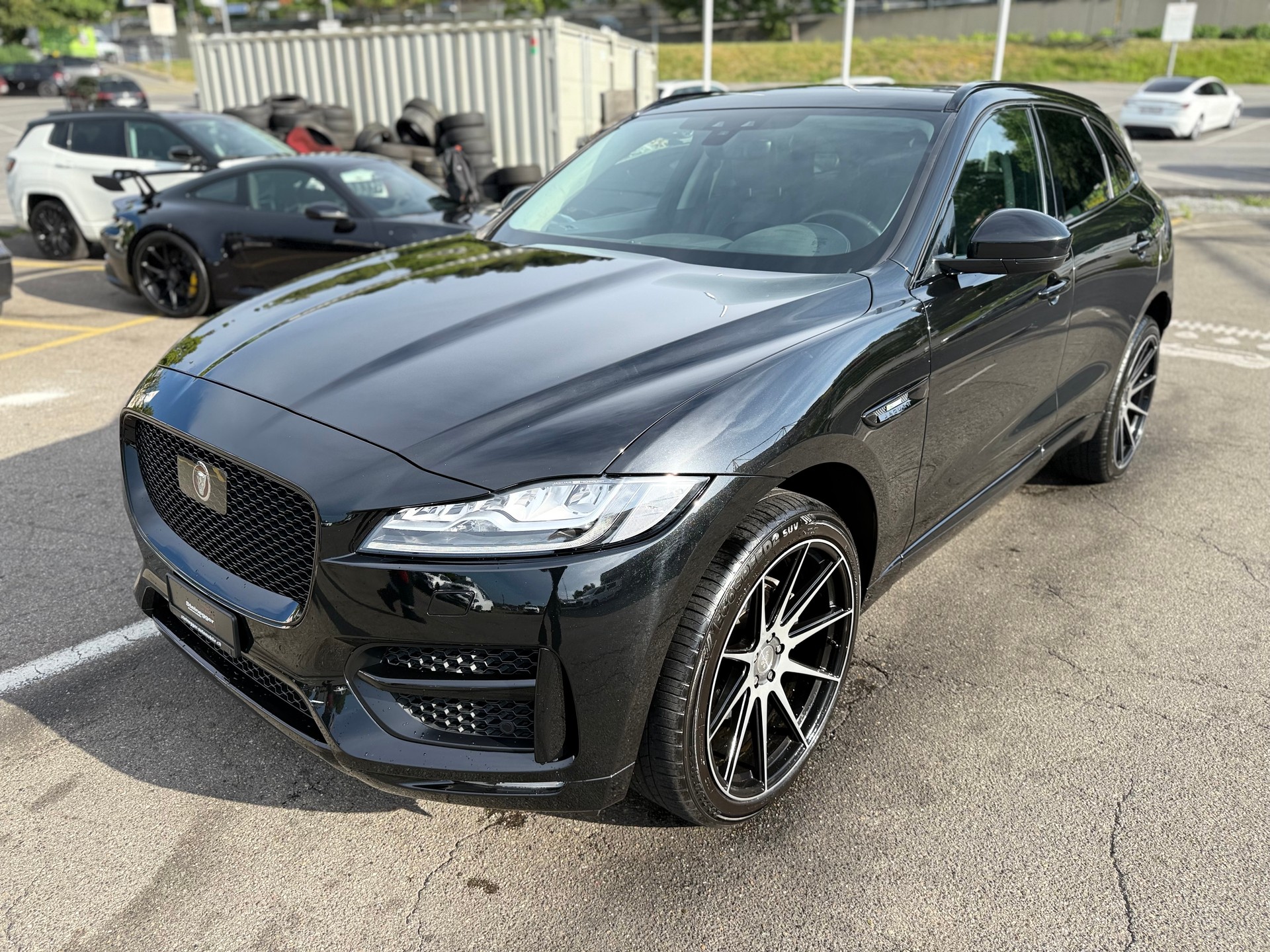 JAGUAR F-Pace 25t 2.0 R-Sport °All Black ° AWD Automatik-image-4
