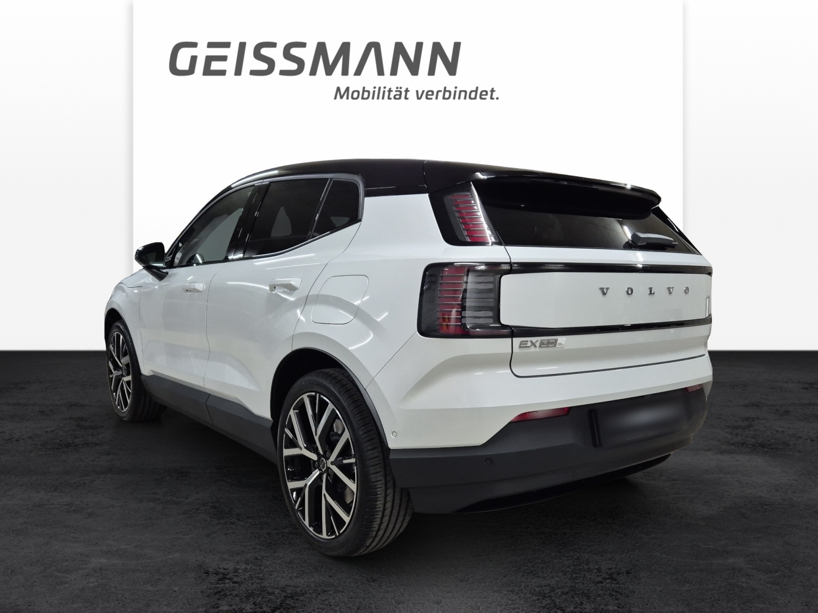 VOLVO EX30 E60 Twin Ultra Performance AWD-image-7