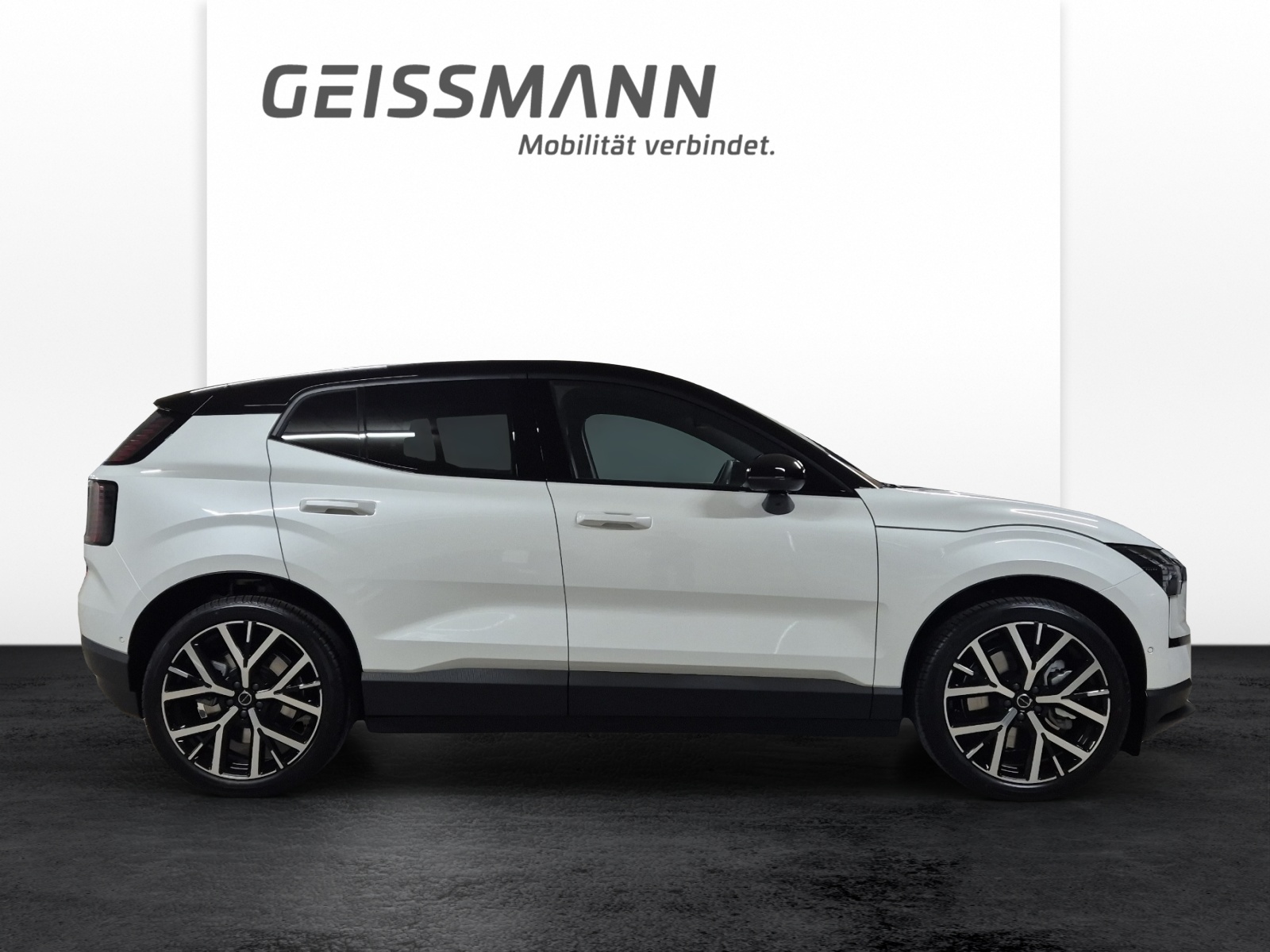VOLVO EX30 E60 Twin Ultra Performance AWD-showroom-element-3