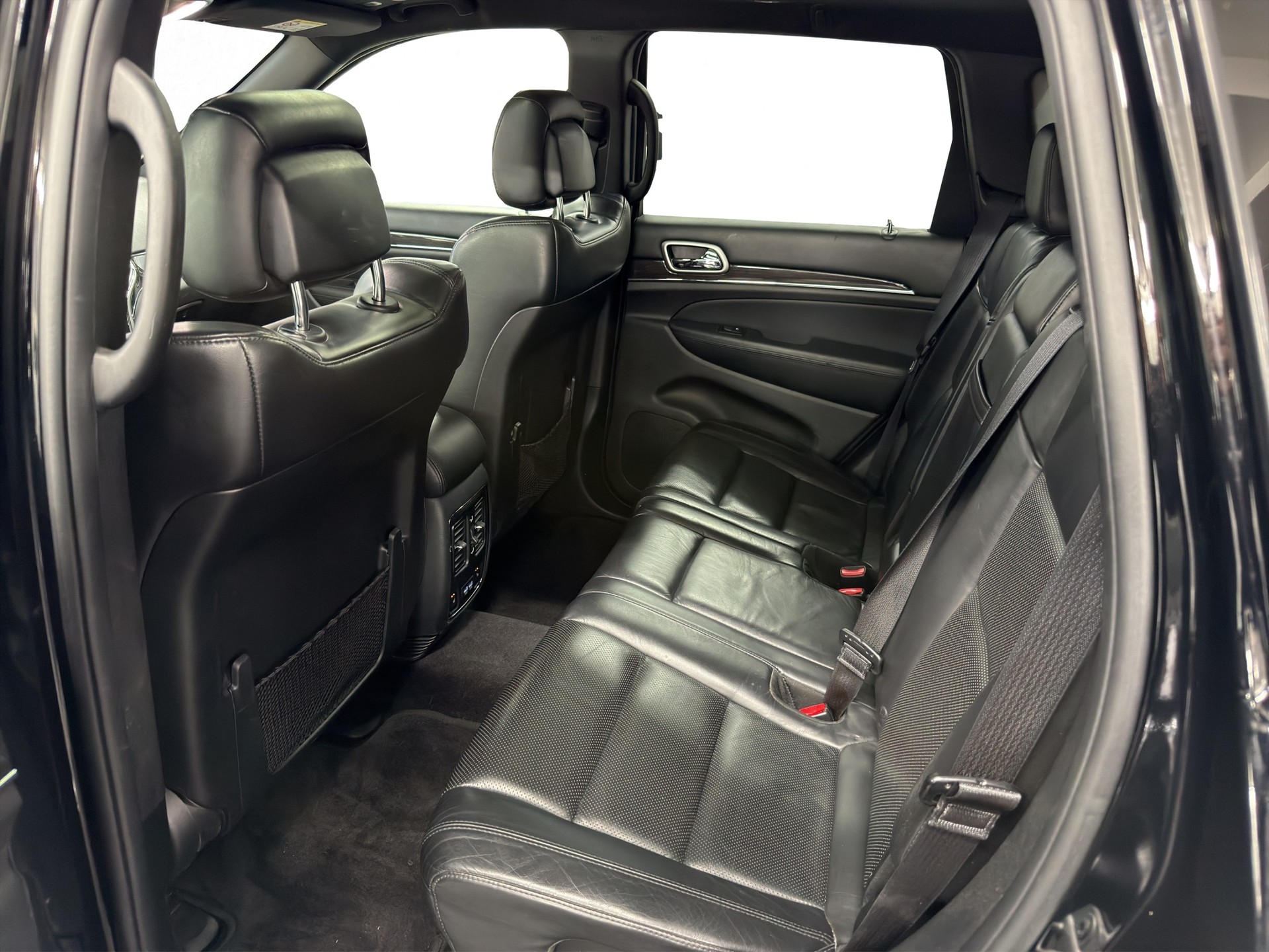 JEEP Grand Cherokee 3.0 CRD Overland Automatic-image-17
