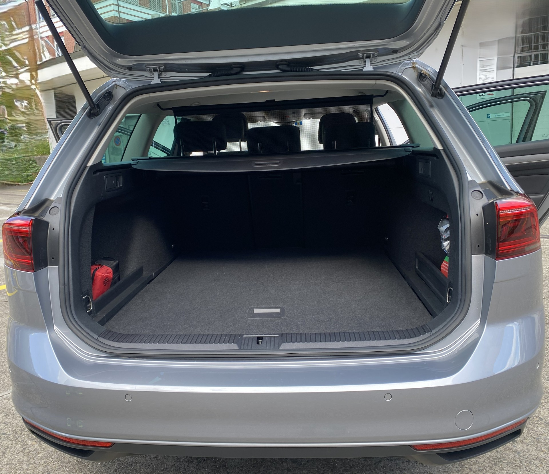 VW Passat 1.5 TSI Business DSG-image-11
