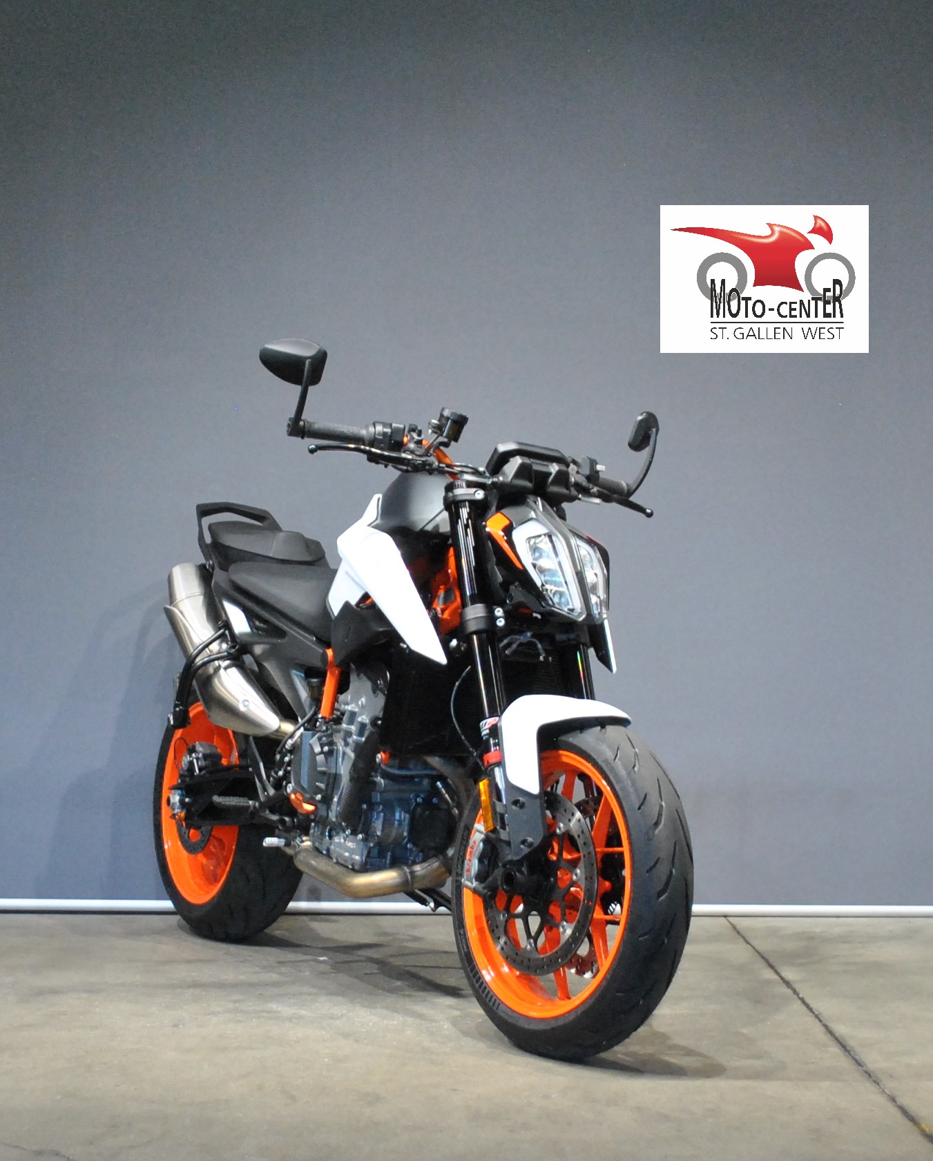 KTM 890 Duke R-image-0