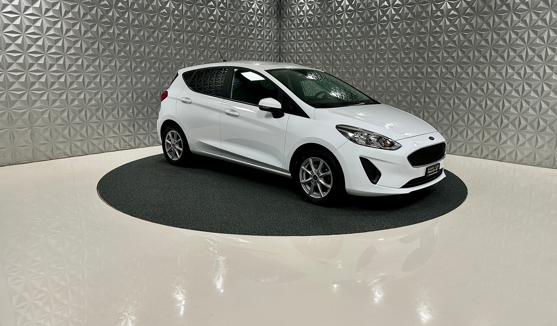 FORD Fiesta 1.0 SCTi Cool & Connect Automat-showroom-element-2