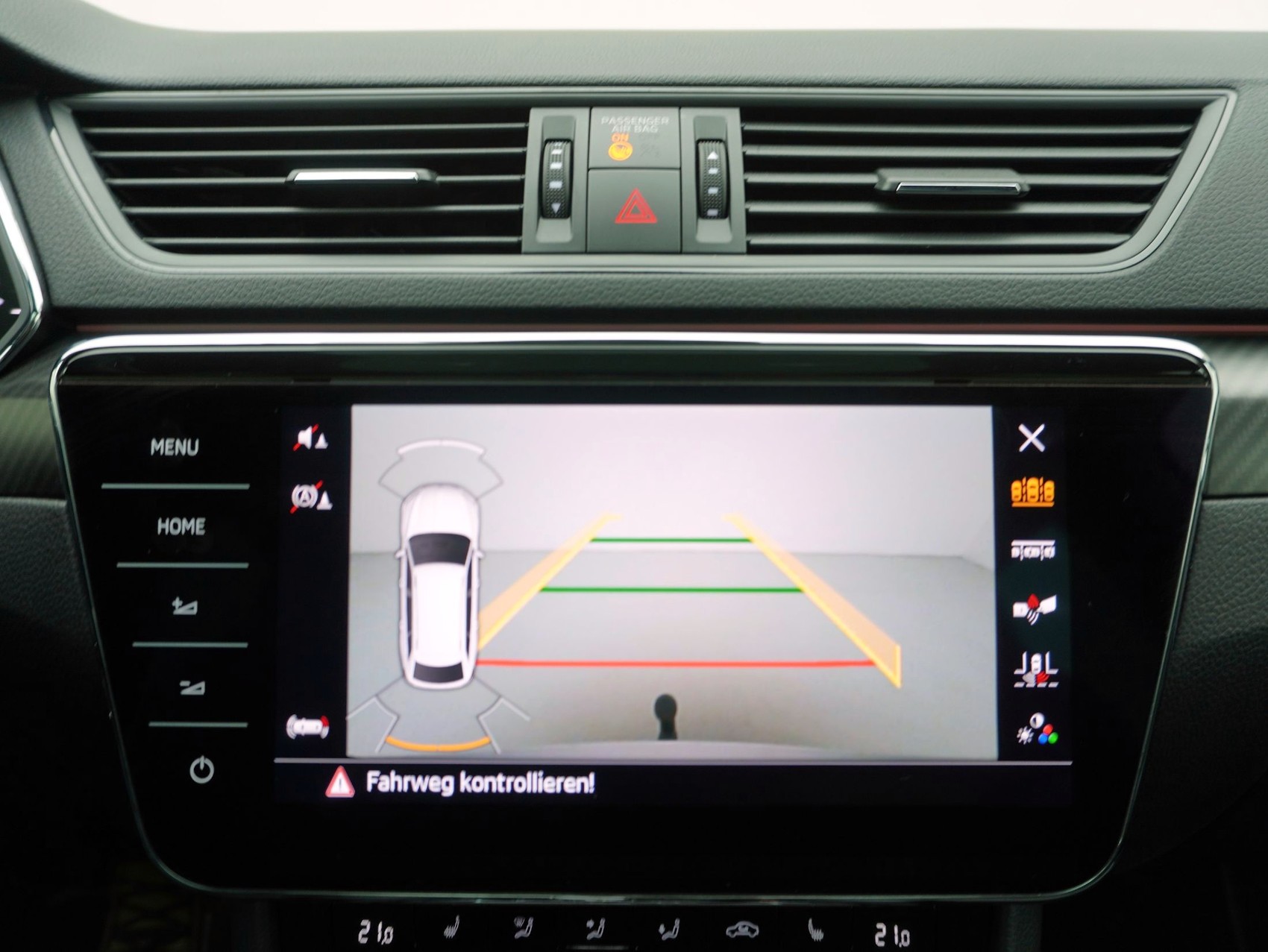SKODA Superb Combi 2.0 TSI DSG Sport Line 4x4-image-17