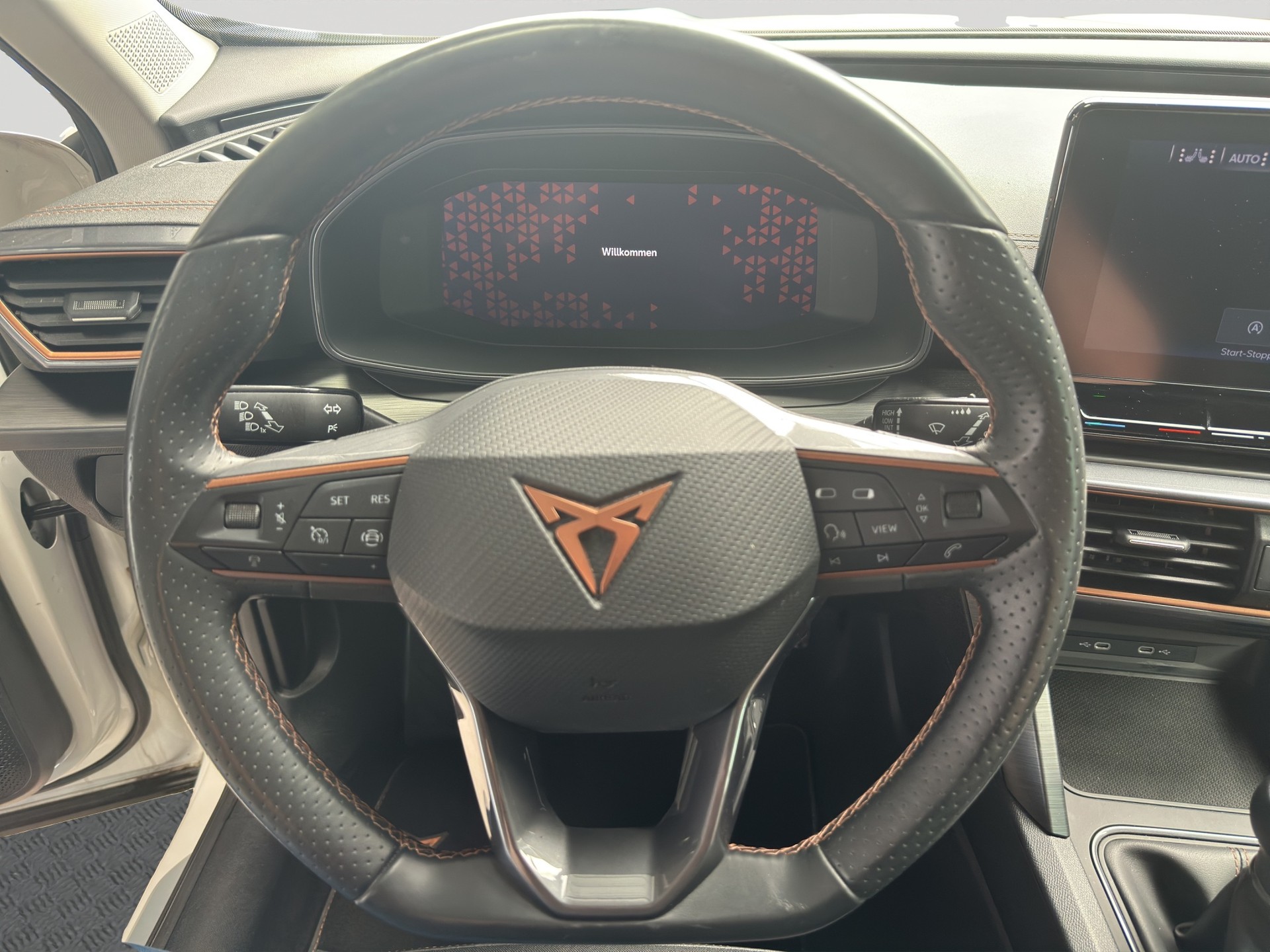CUPRA Formentor 1.5 TSI-image-9