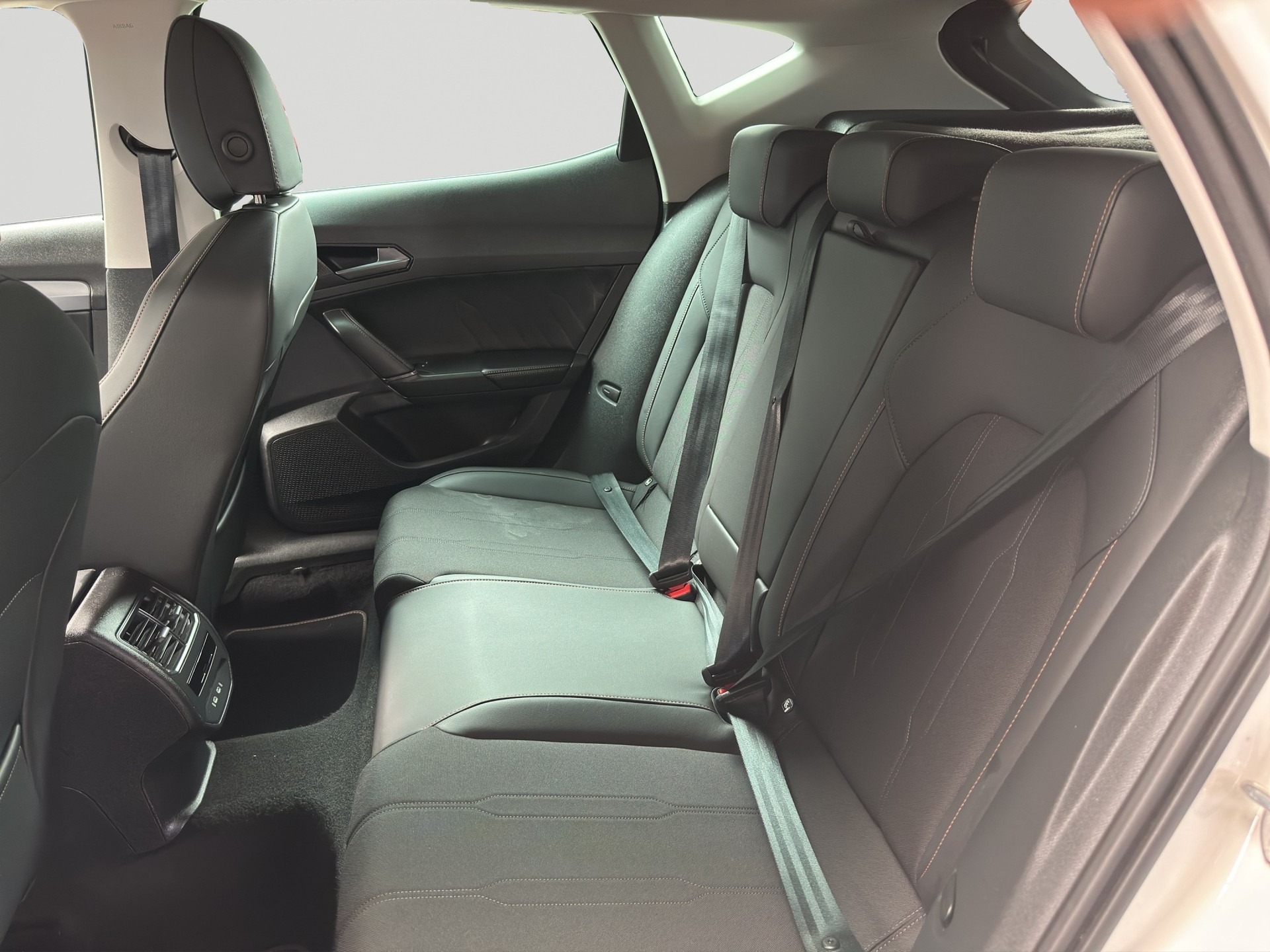 CUPRA Formentor 1.5 TSI-image-7