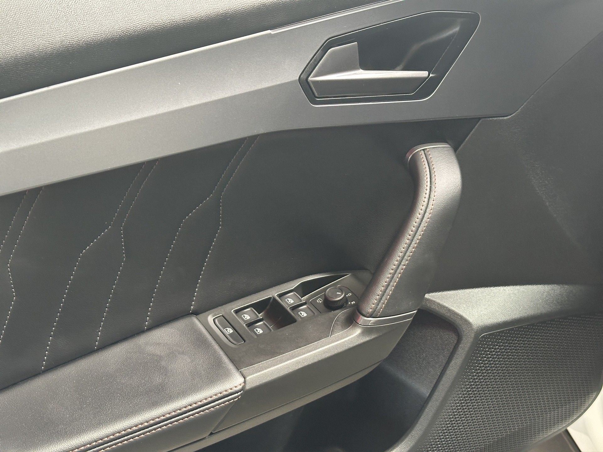 CUPRA Formentor 1.5 TSI-image-8