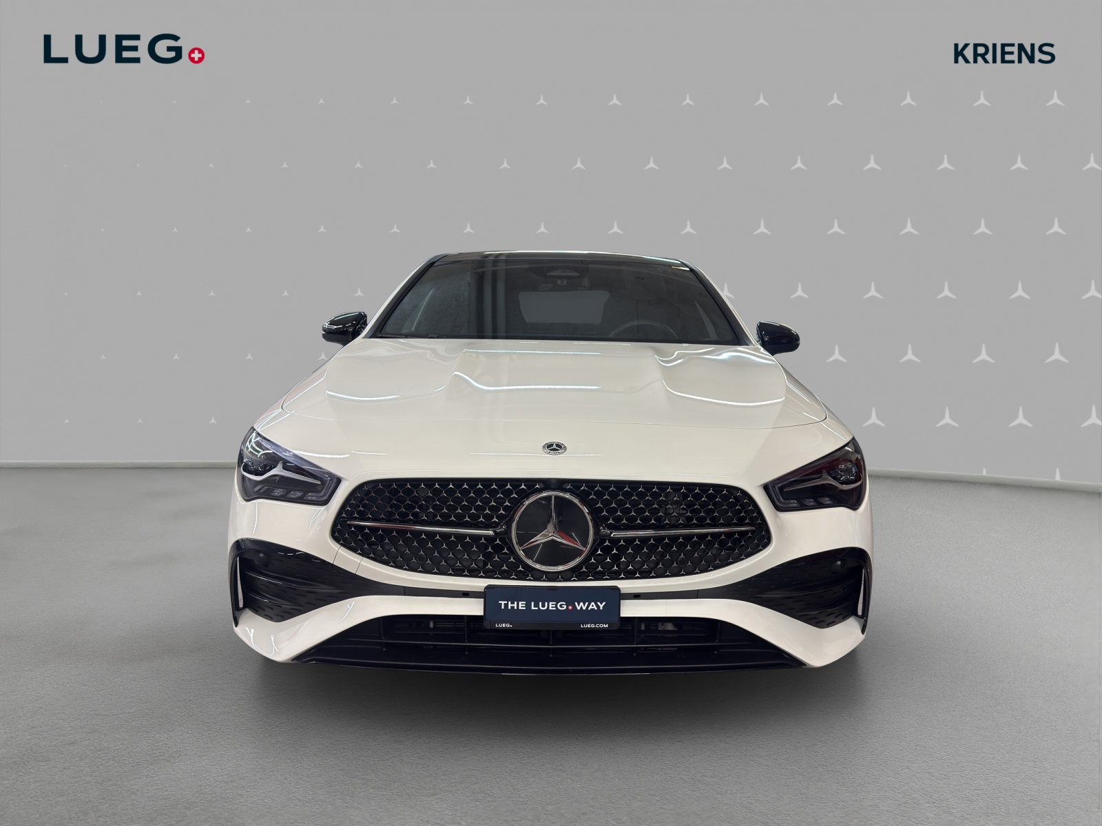 MERCEDES-BENZ CLA 200 - AMG / Rückfahrkamera / Panorama-Dach / Ambiente-Licht-image-5