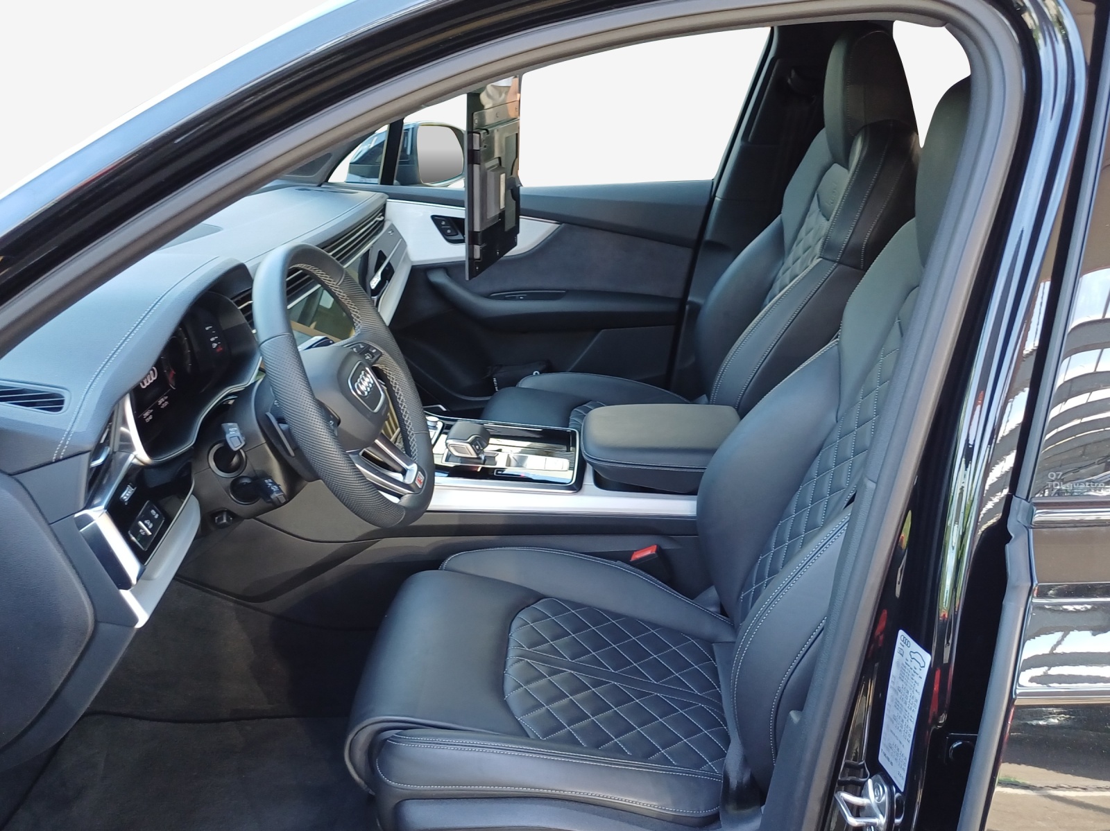 AUDI Q7 SUV TDI quattro 210 kW S Line tiptronic-image-7