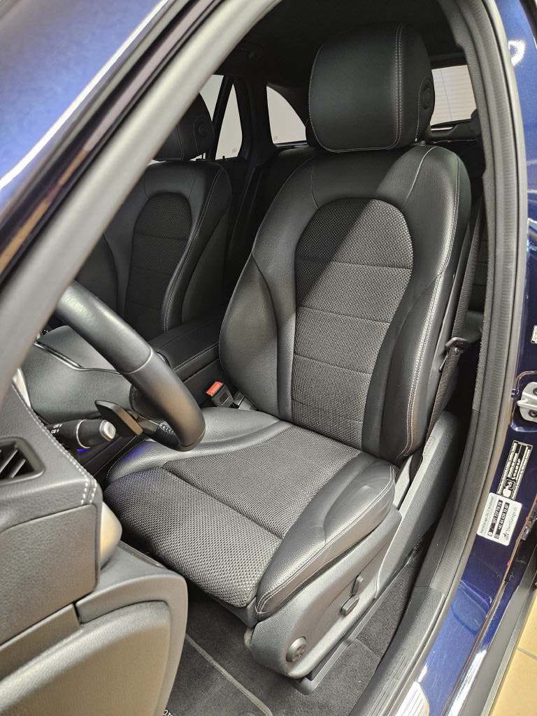 MERCEDES-BENZ GLC 300 de 4Matic-image-4