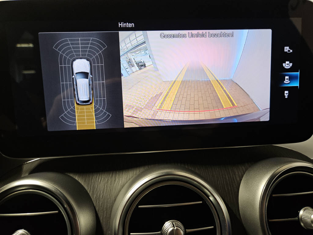 MERCEDES-BENZ GLC 300 de 4Matic-image-10