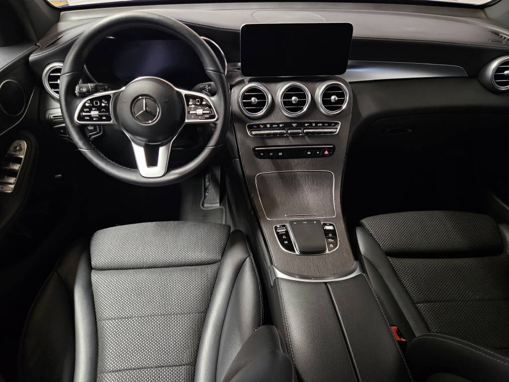 MERCEDES-BENZ GLC 300 de 4Matic-image-6