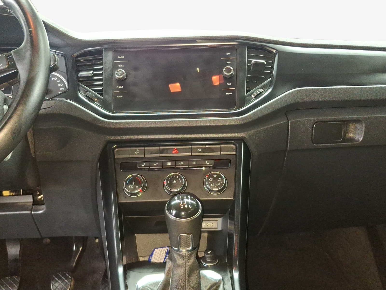 VW T-Roc 1.0 TSI Value-image-10