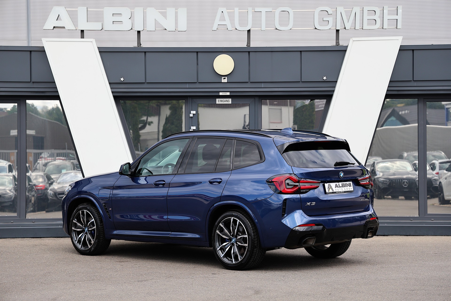 BMW X3 xDrive 30e M Sport-showroom-element-1