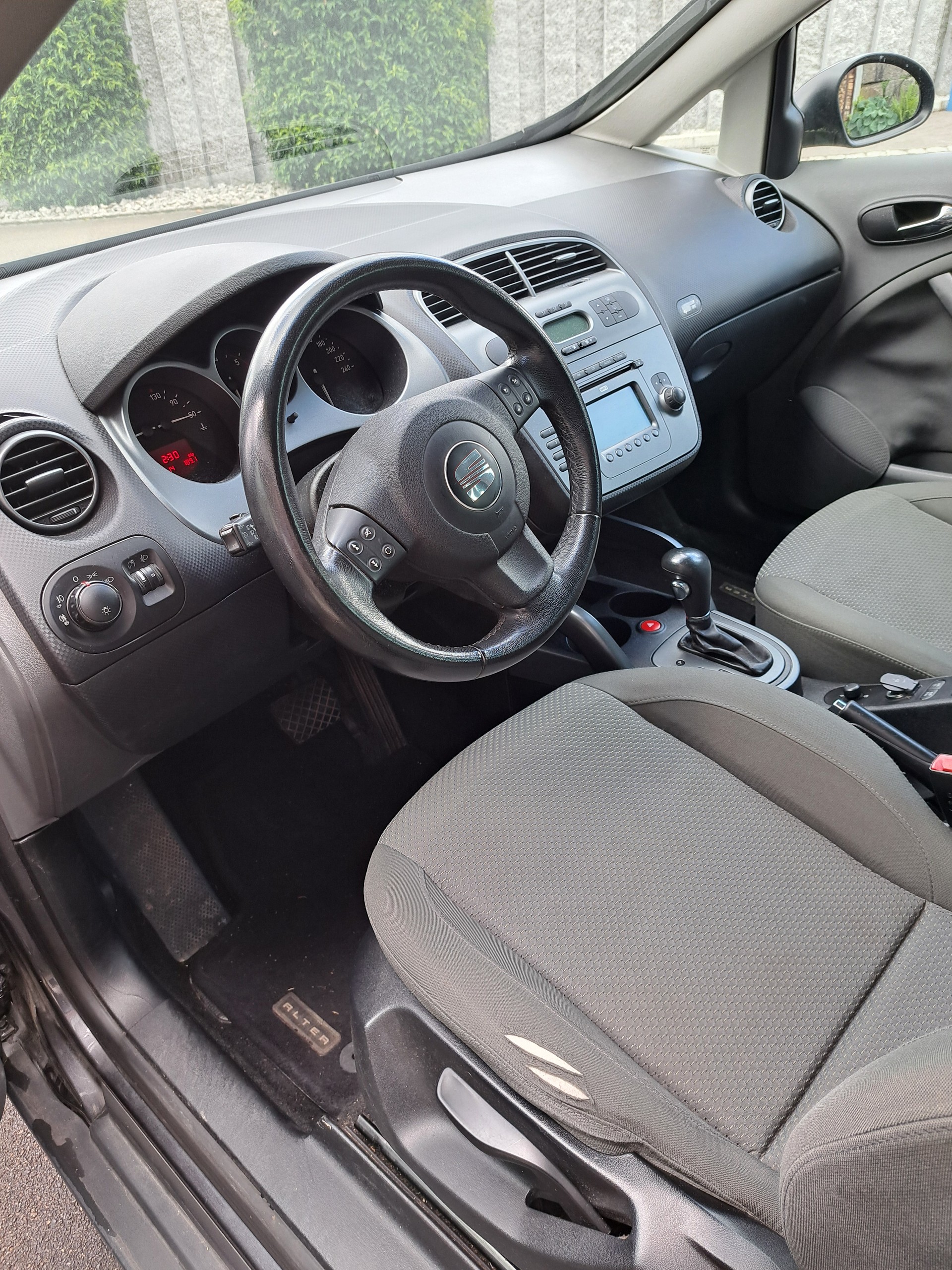 SEAT ALTEA-image-5