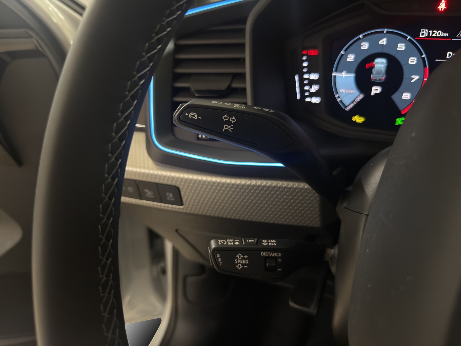 AUDI A1 Sportback 30 TFSI S-tronic-image-14