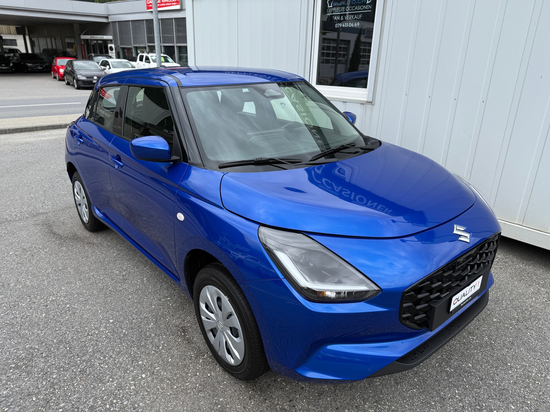 SUZUKI Swift 1.2 Compact+ Hybrid 4x4 *VORFÜHRWAGEN*-image-0
