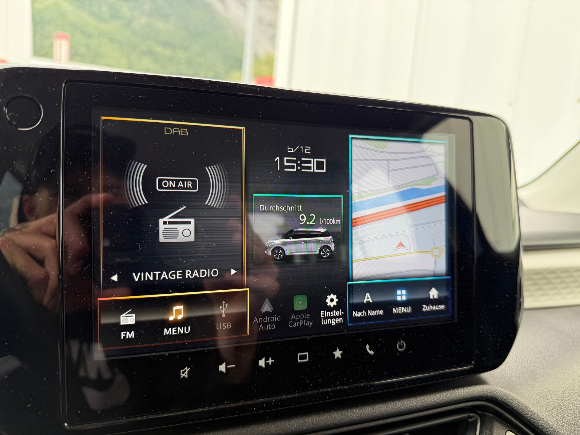 SUZUKI Swift 1.2 Compact+ Hybrid 4x4 *VORFÜHRWAGEN*-image-20