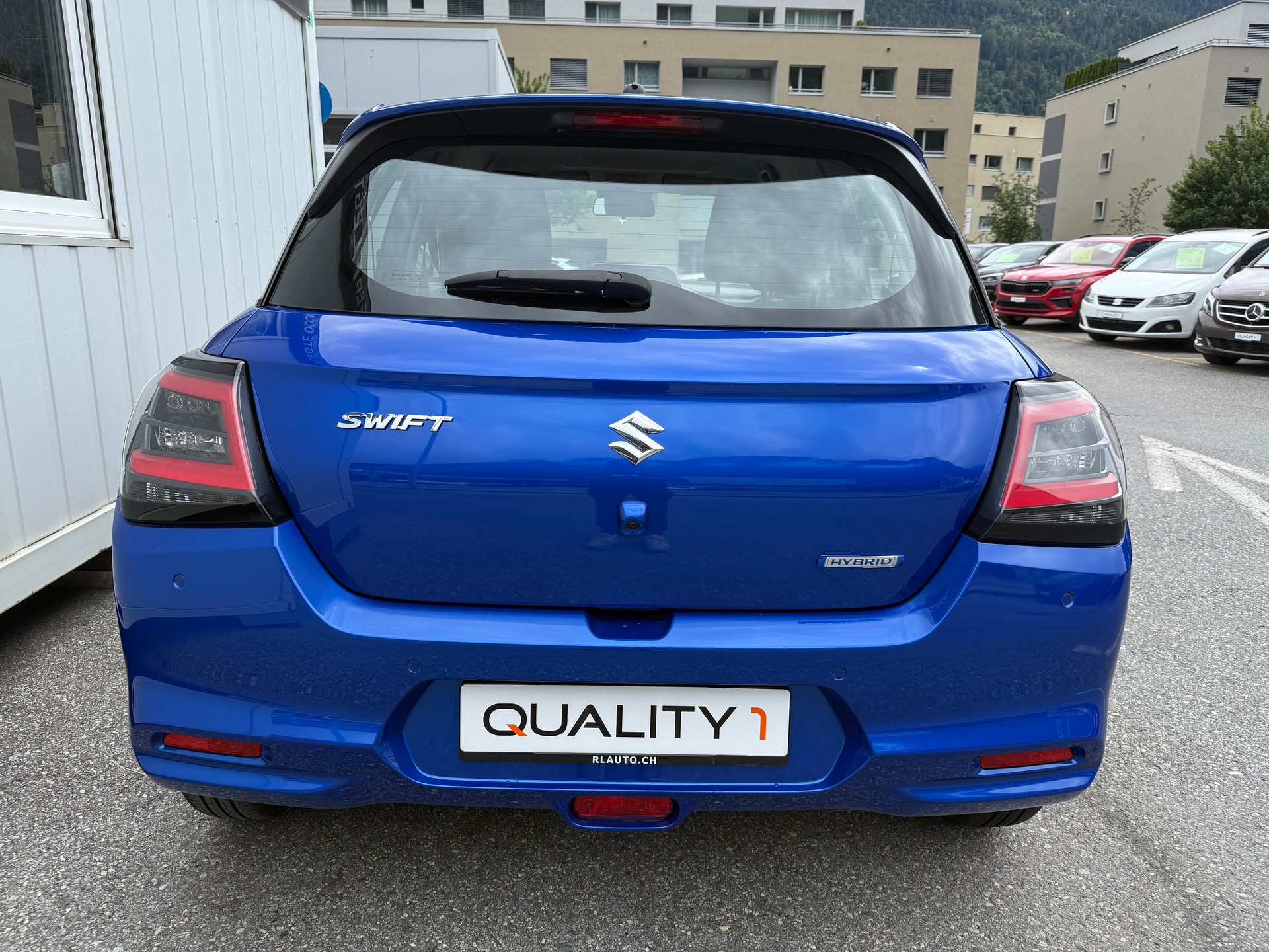 SUZUKI Swift 1.2 Compact+ Hybrid 4x4 *VORFÜHRWAGEN*-image-4